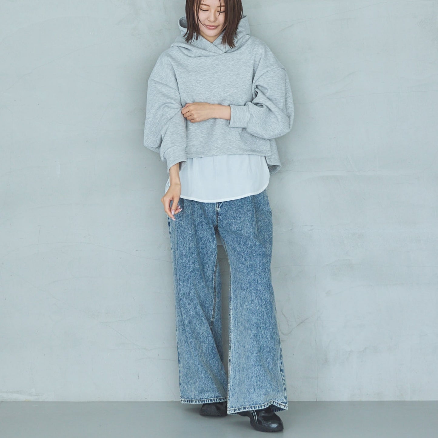 Wide Cropped Hoodie