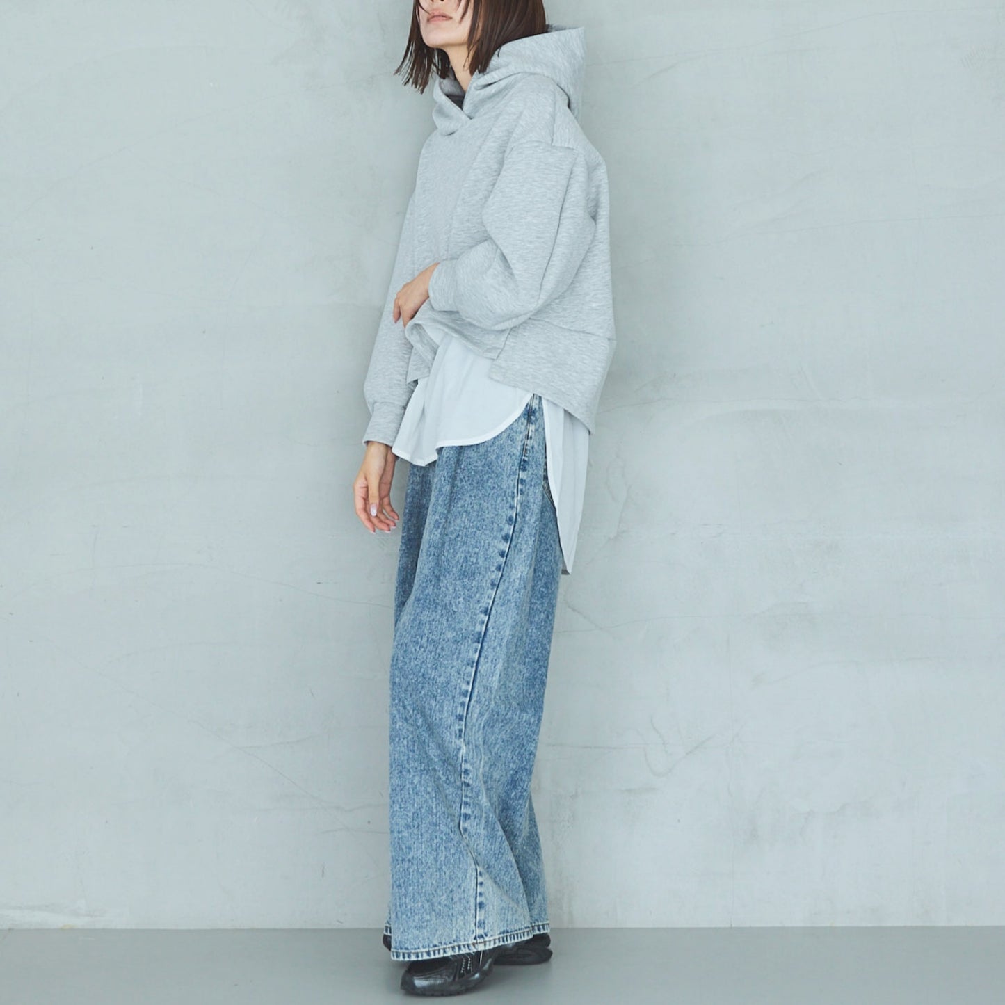 Wide Cropped Hoodie