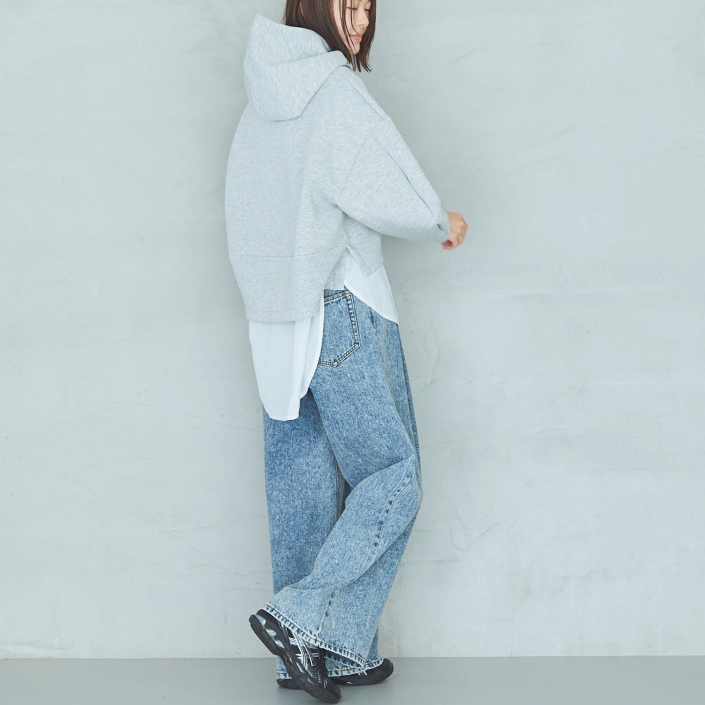 Wide Cropped Hoodie