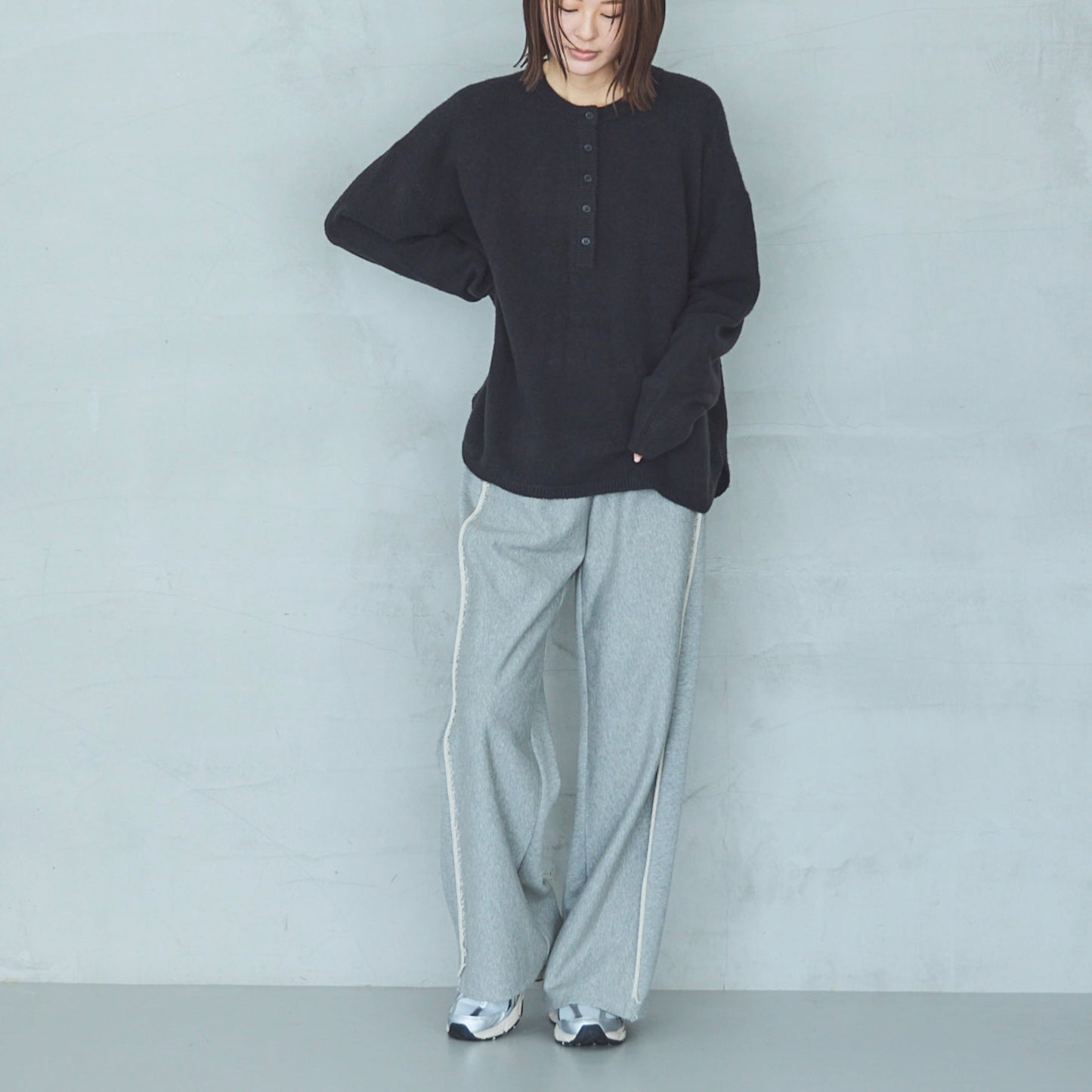Henley Neck Pullover FOX VELVET