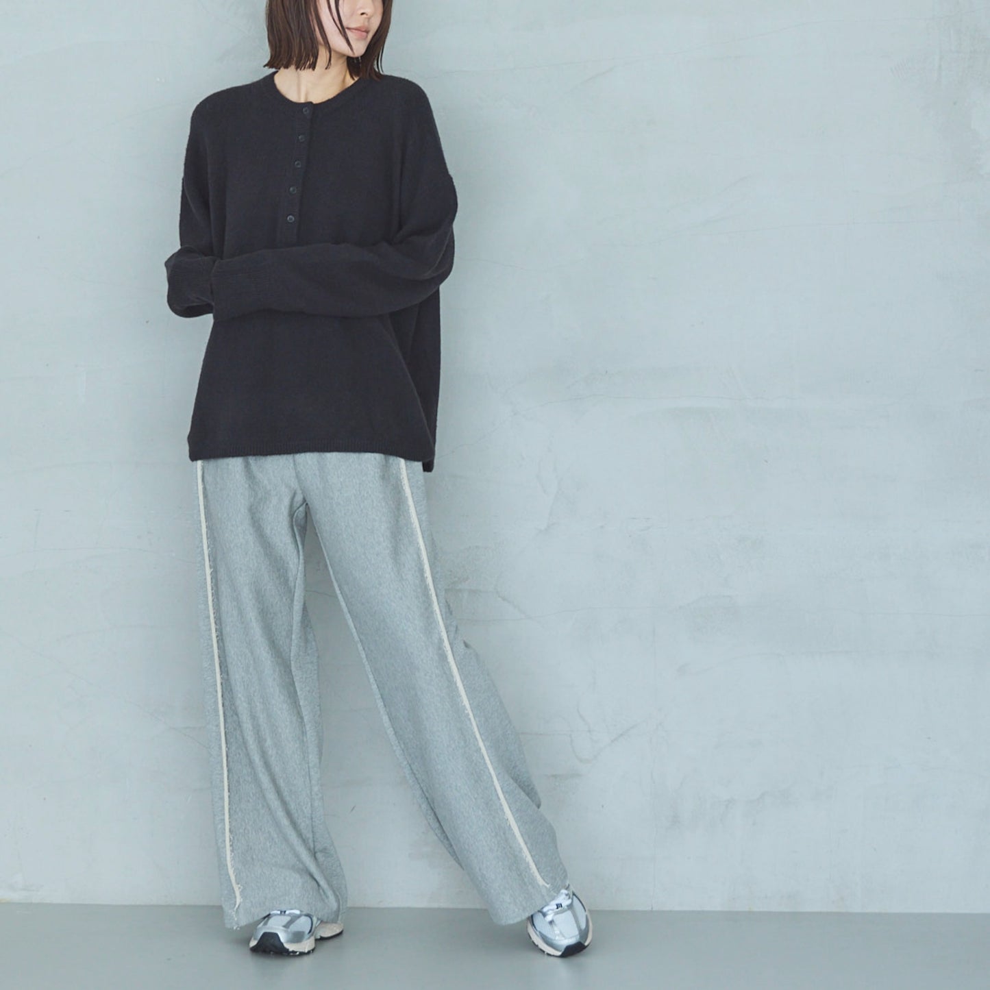 Henley Neck Pullover FOX VELVET