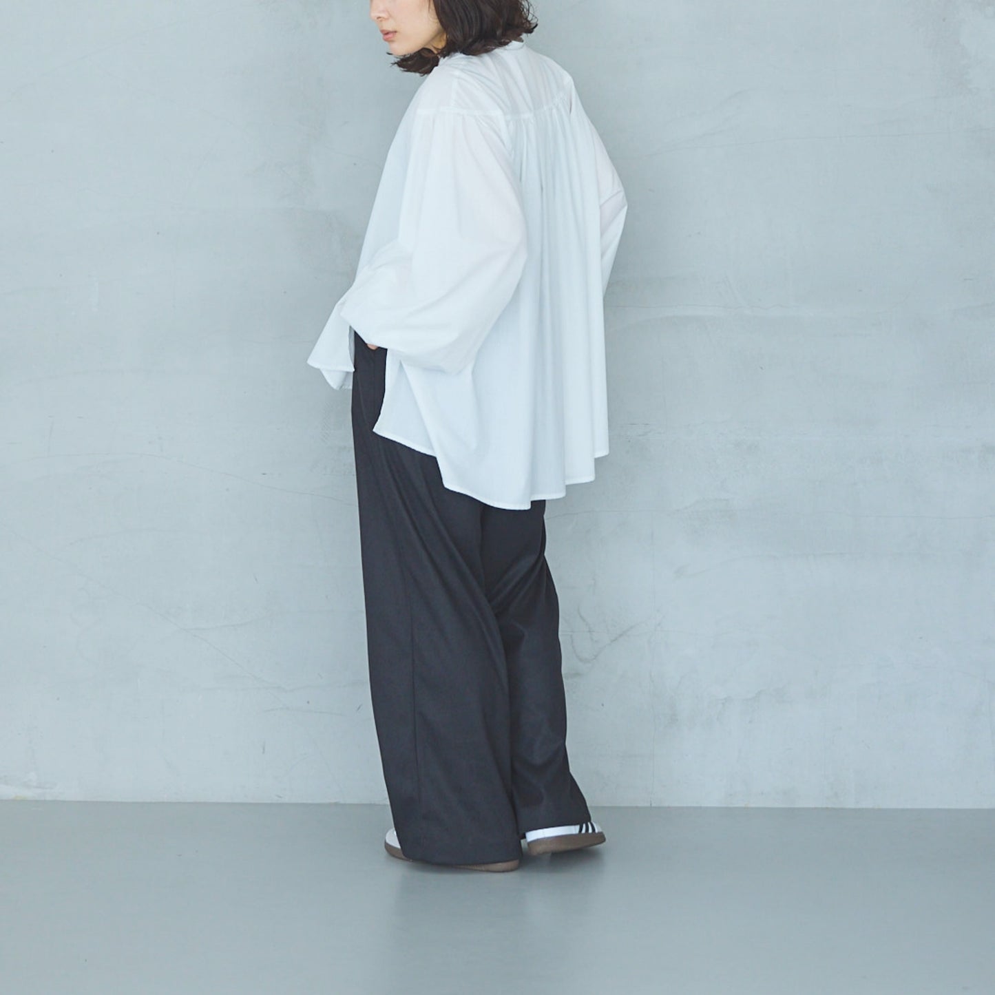 Volume Sleeve Blouse with Ribbed Cuffs