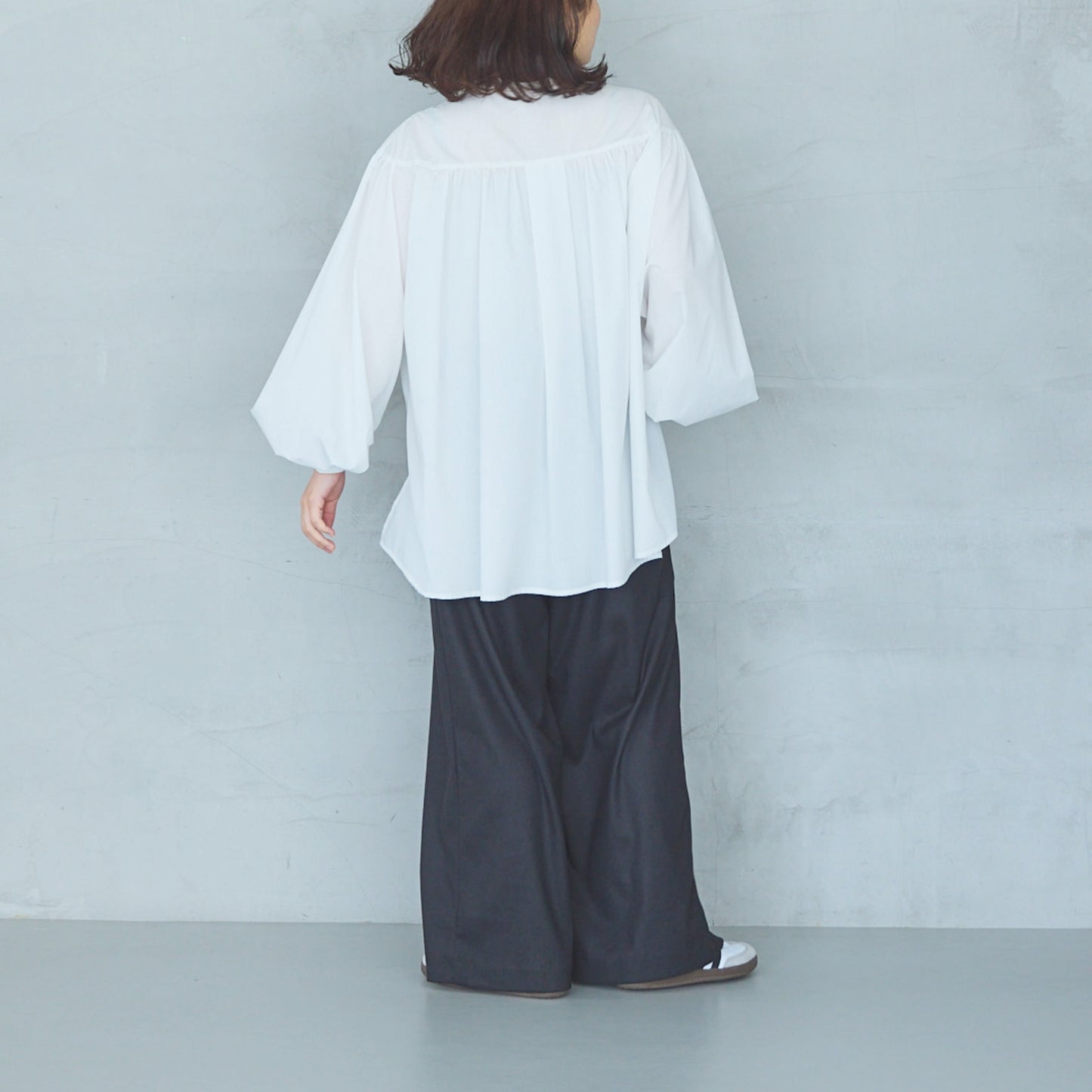 Volume Sleeve Blouse with Ribbed Cuffs