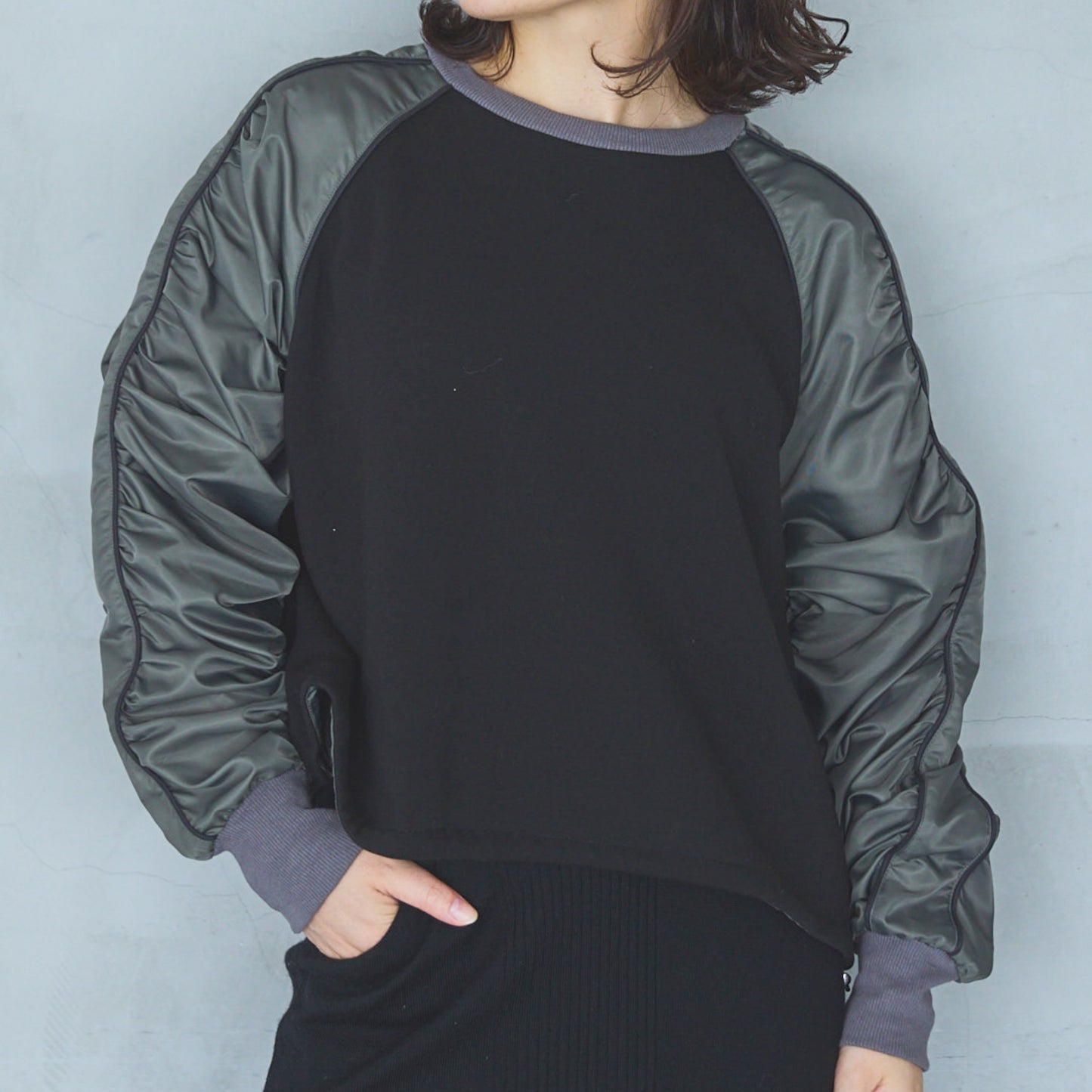Bomber Heat Taffeta Gathered Design Pullover