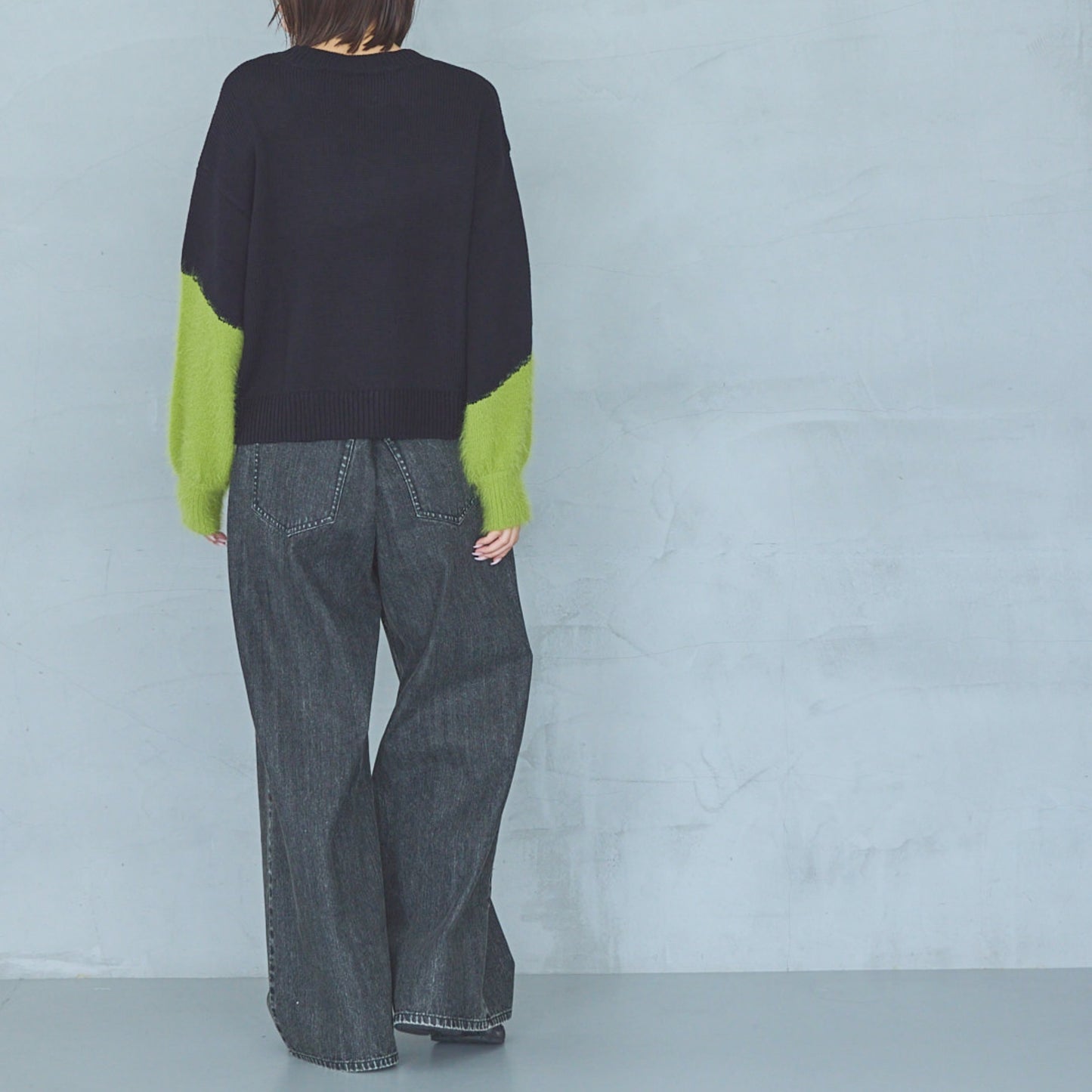 5-Gauge Knit Pullover in Feather-Yarn