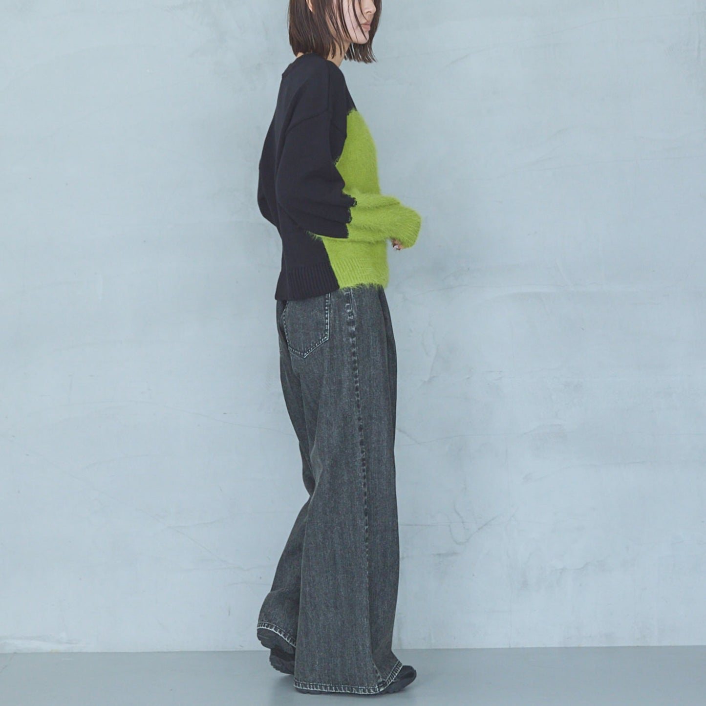 5-Gauge Knit Pullover in Feather-Yarn