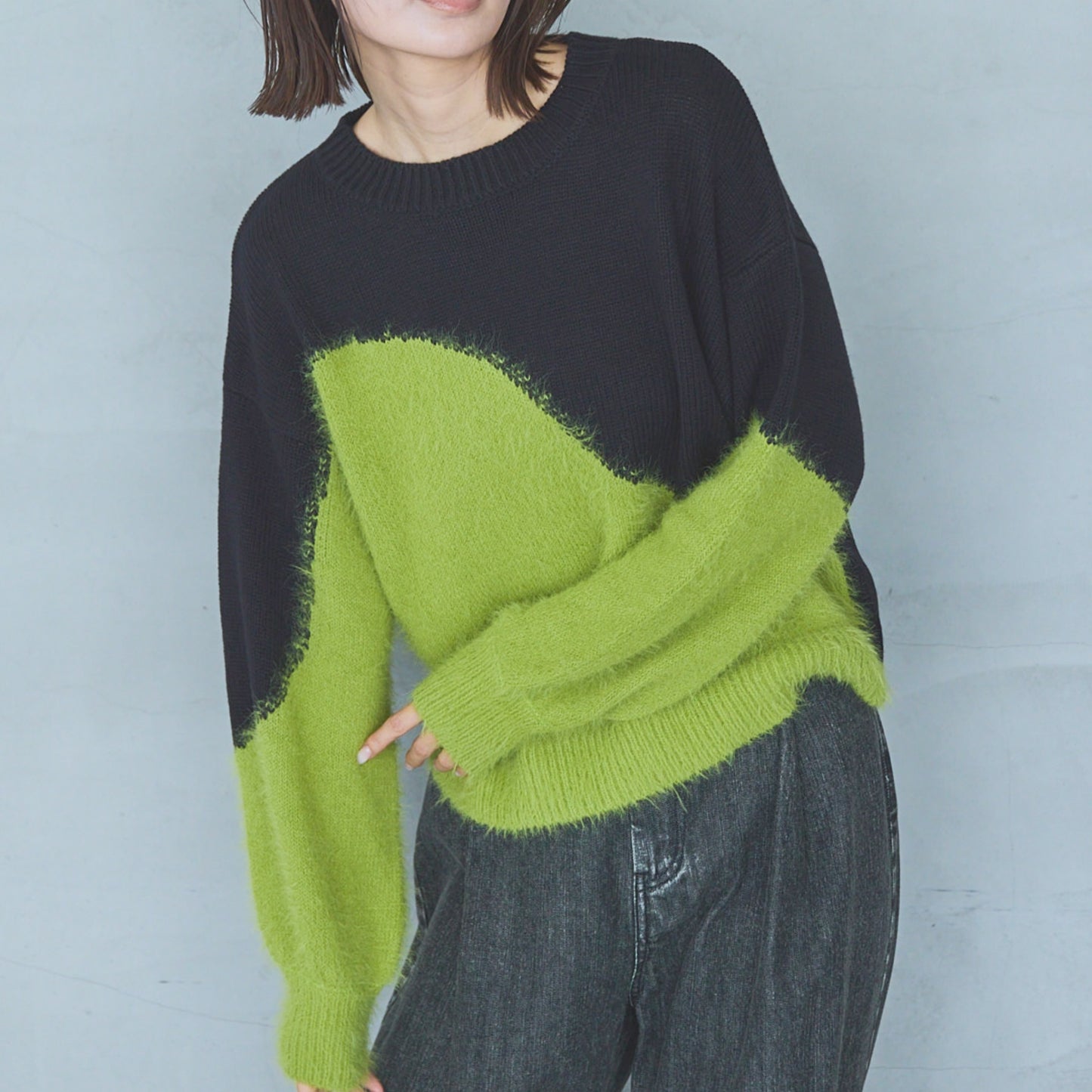 5-Gauge Knit Pullover in Feather-Yarn