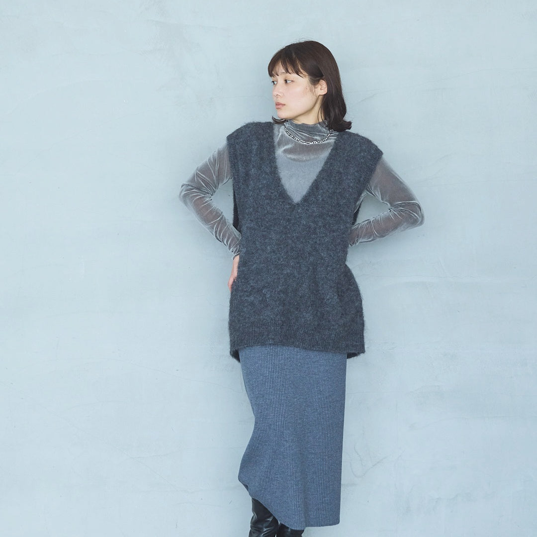 12-Gauge Lightweight Ribbed Panel Knit Skirt