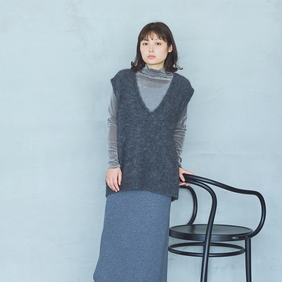 12-Gauge Lightweight Ribbed Panel Knit Skirt