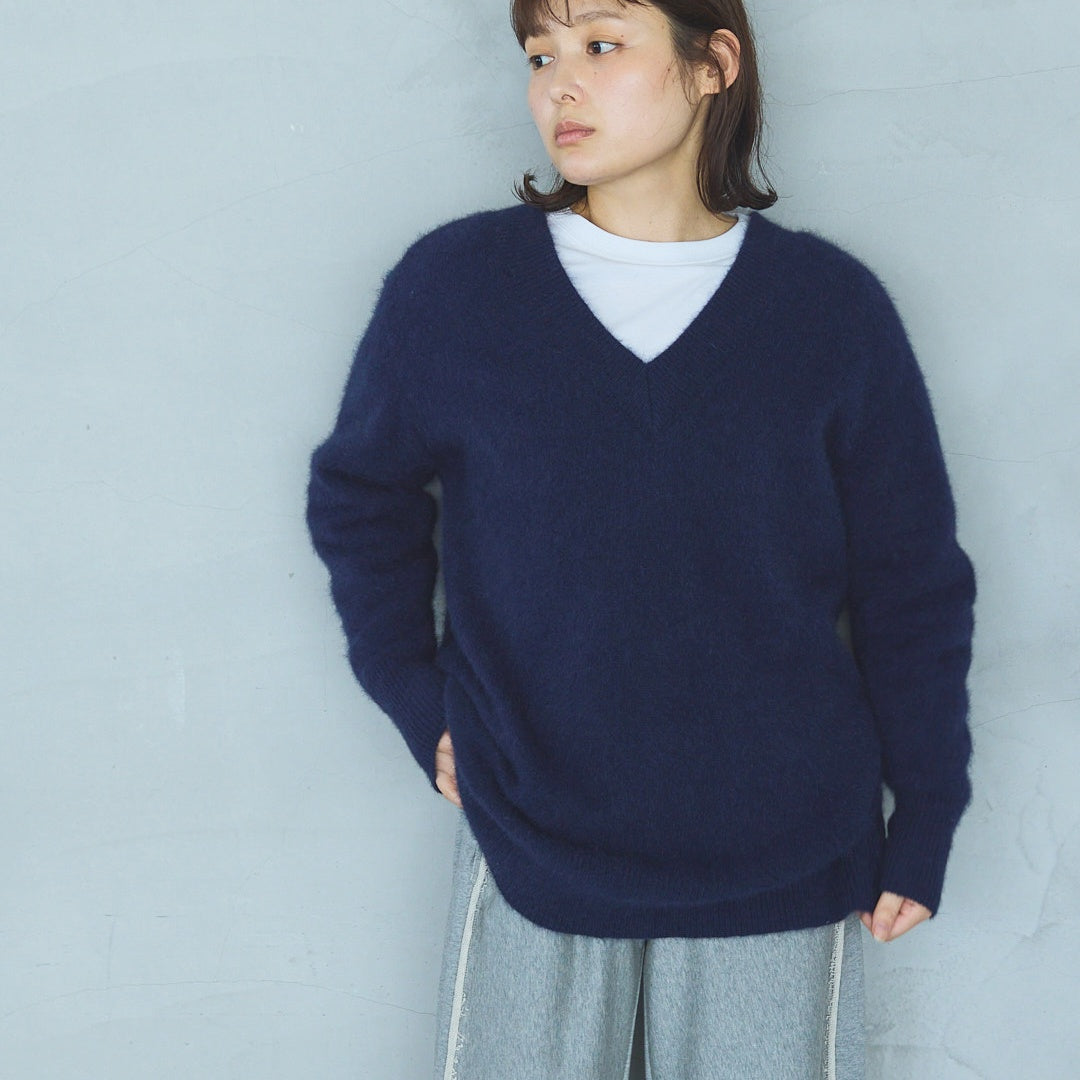 7-Gauge Raccoon Blend V-Neck Tunic Knit