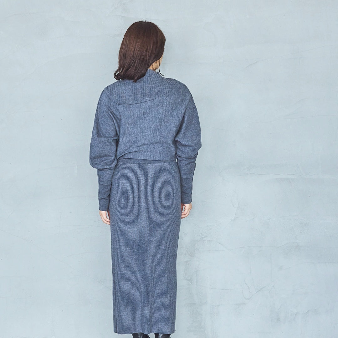 12-Gauge Lightweight Ribbed Panel Knit Pullover