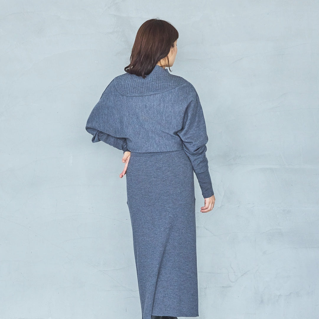 12-Gauge Lightweight Ribbed Panel Knit Pullover