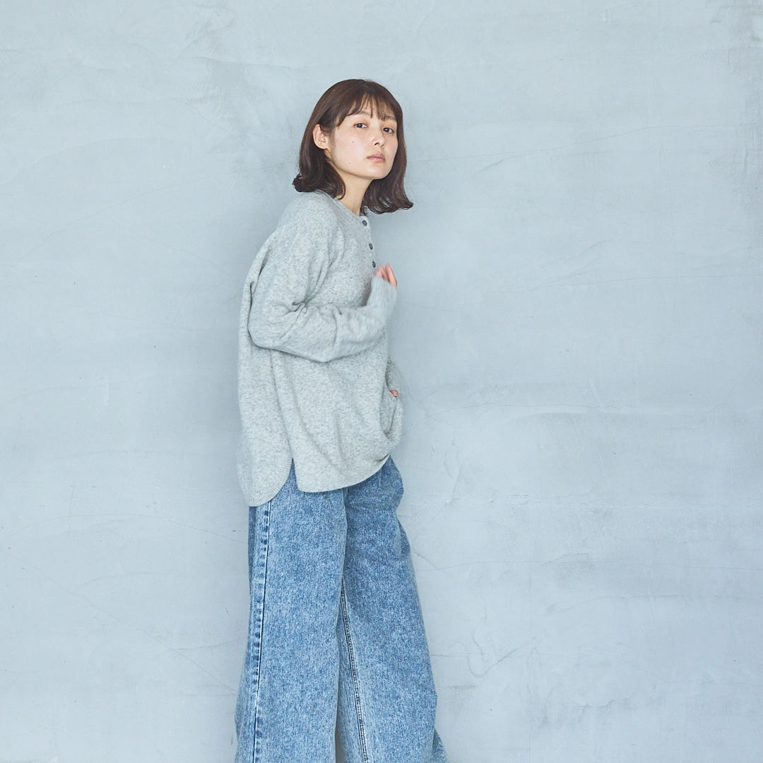 Henley Neck Pullover FOX VELVET