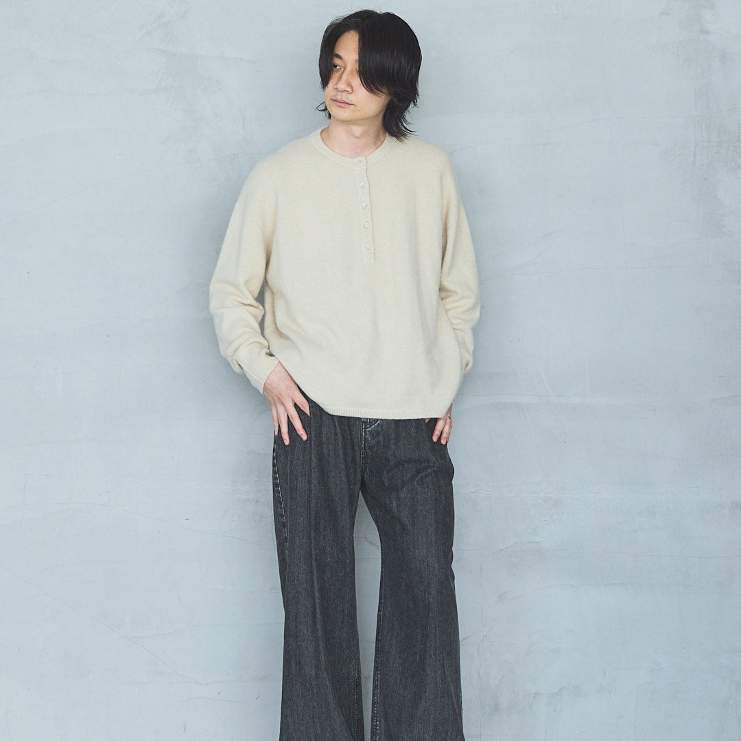 Henley Neck Pullover FOX VELVET
