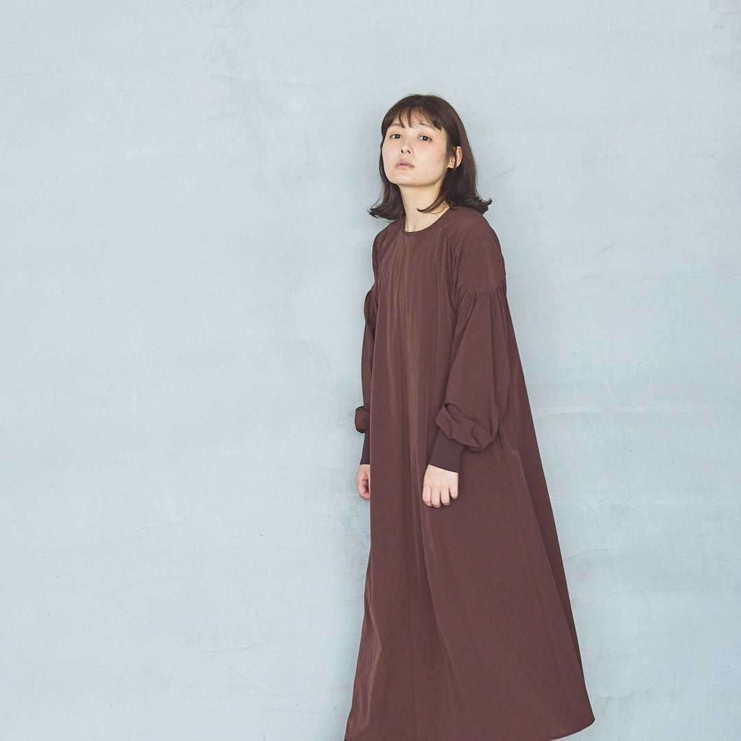 4-Way Stretch Curved Sleeve Onepiece