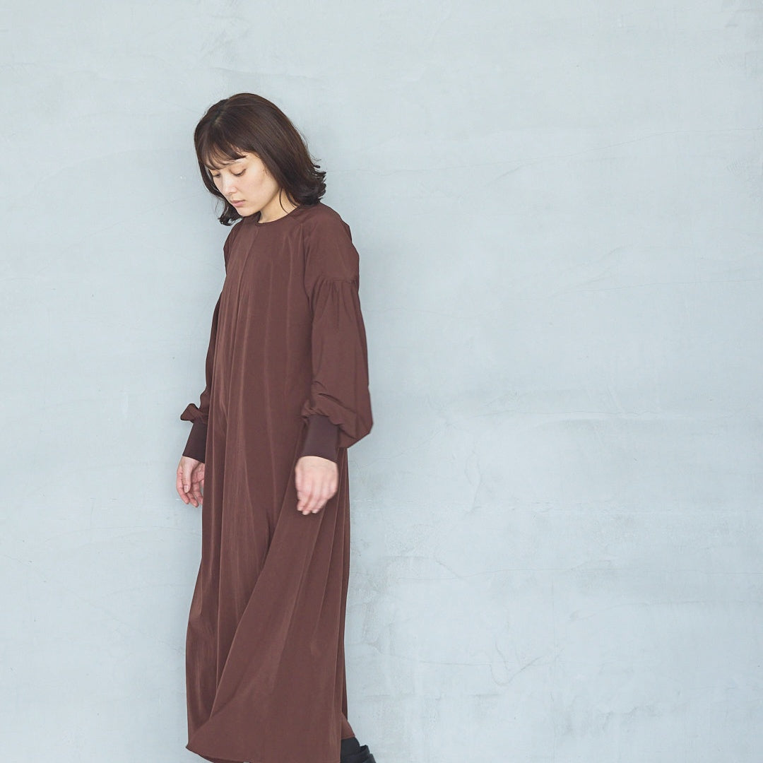 4-Way Stretch Curved Sleeve Onepiece