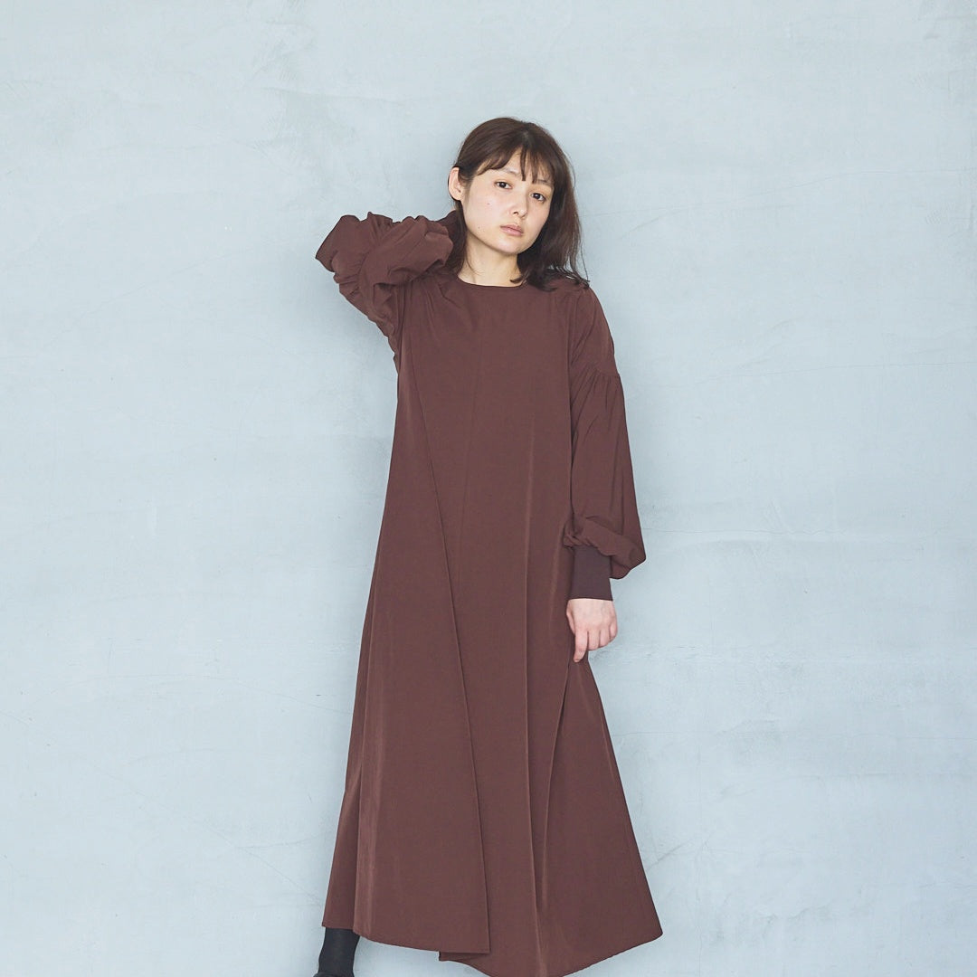 4-Way Stretch Curved Sleeve Onepiece