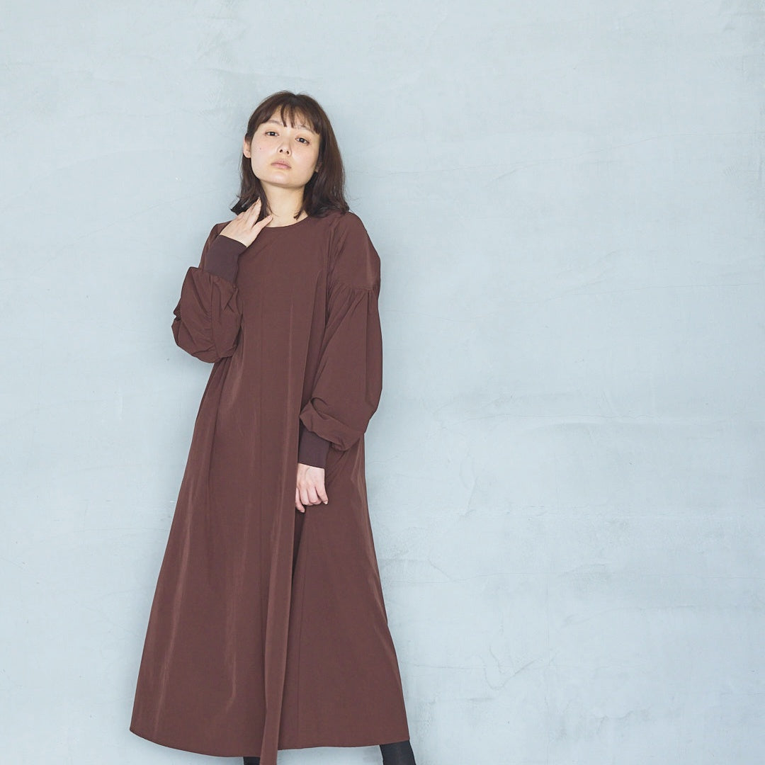 4-Way Stretch Curved Sleeve Onepiece