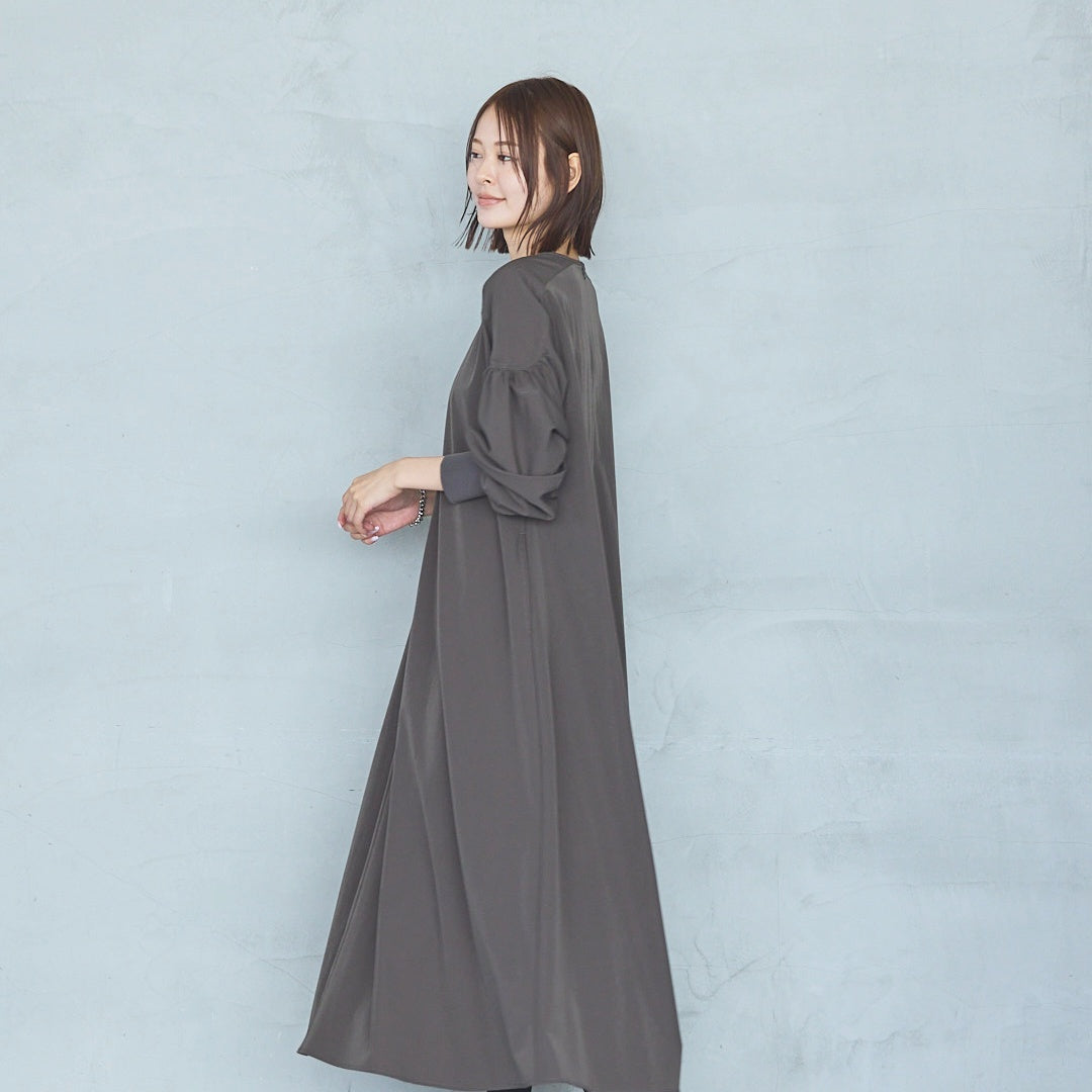 4-Way Stretch Curved Sleeve Onepiece