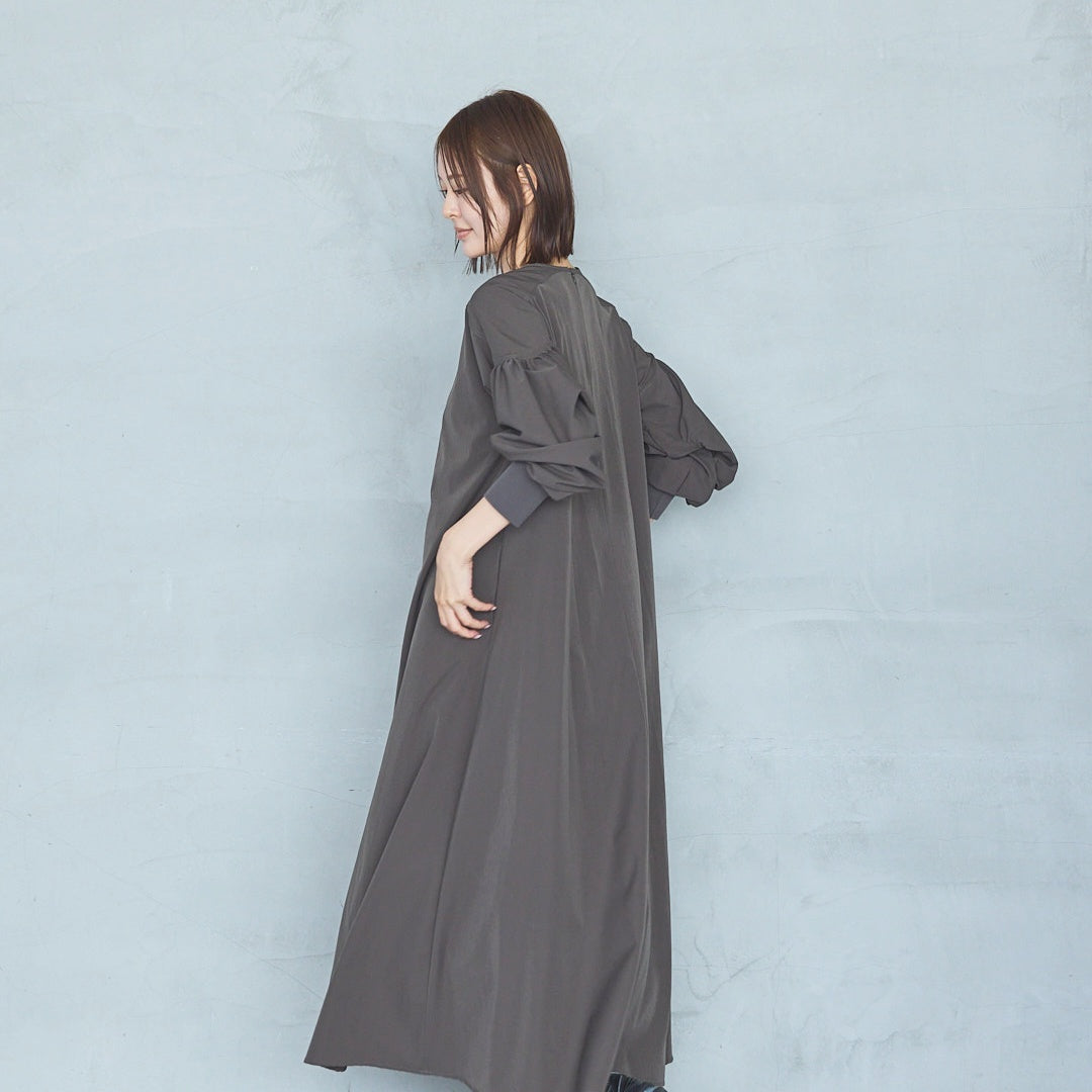 4-Way Stretch Curved Sleeve Onepiece