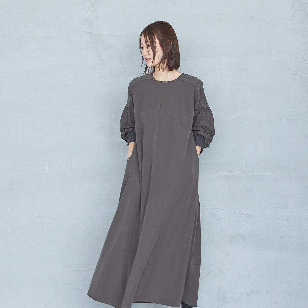 4-Way Stretch Curved Sleeve Onepiece