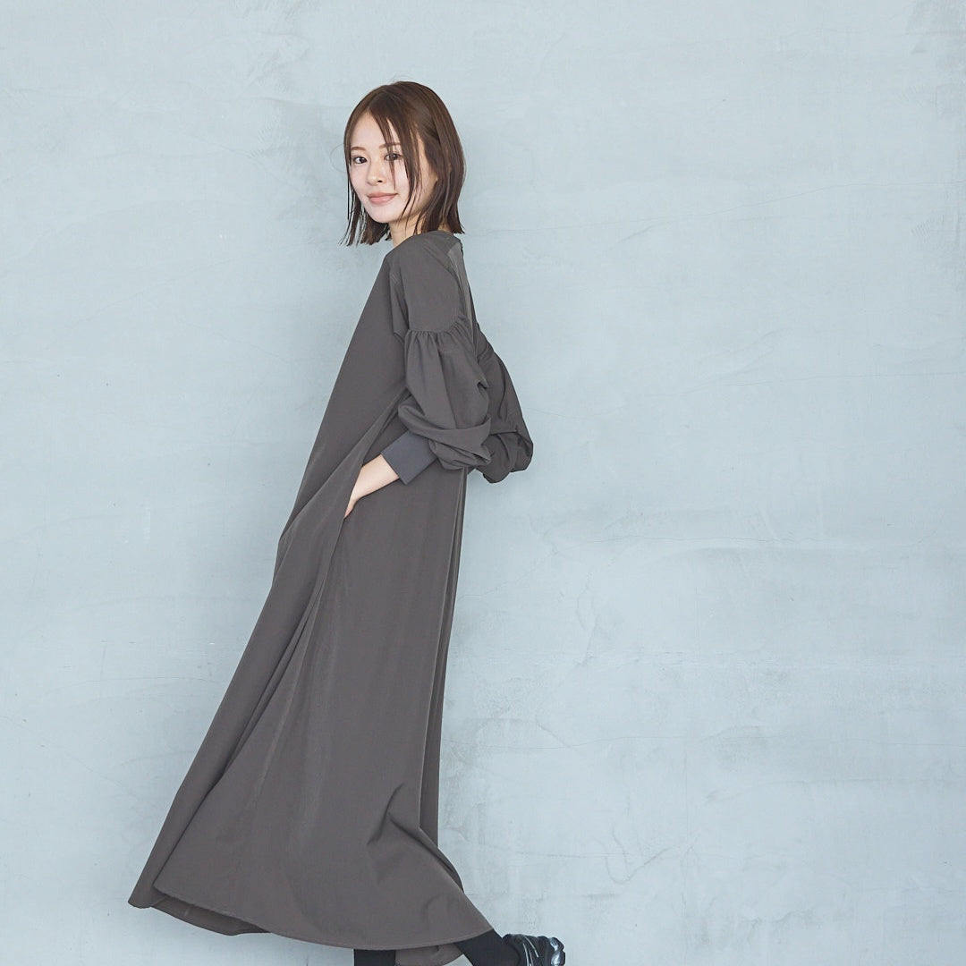 4-Way Stretch Curved Sleeve Onepiece