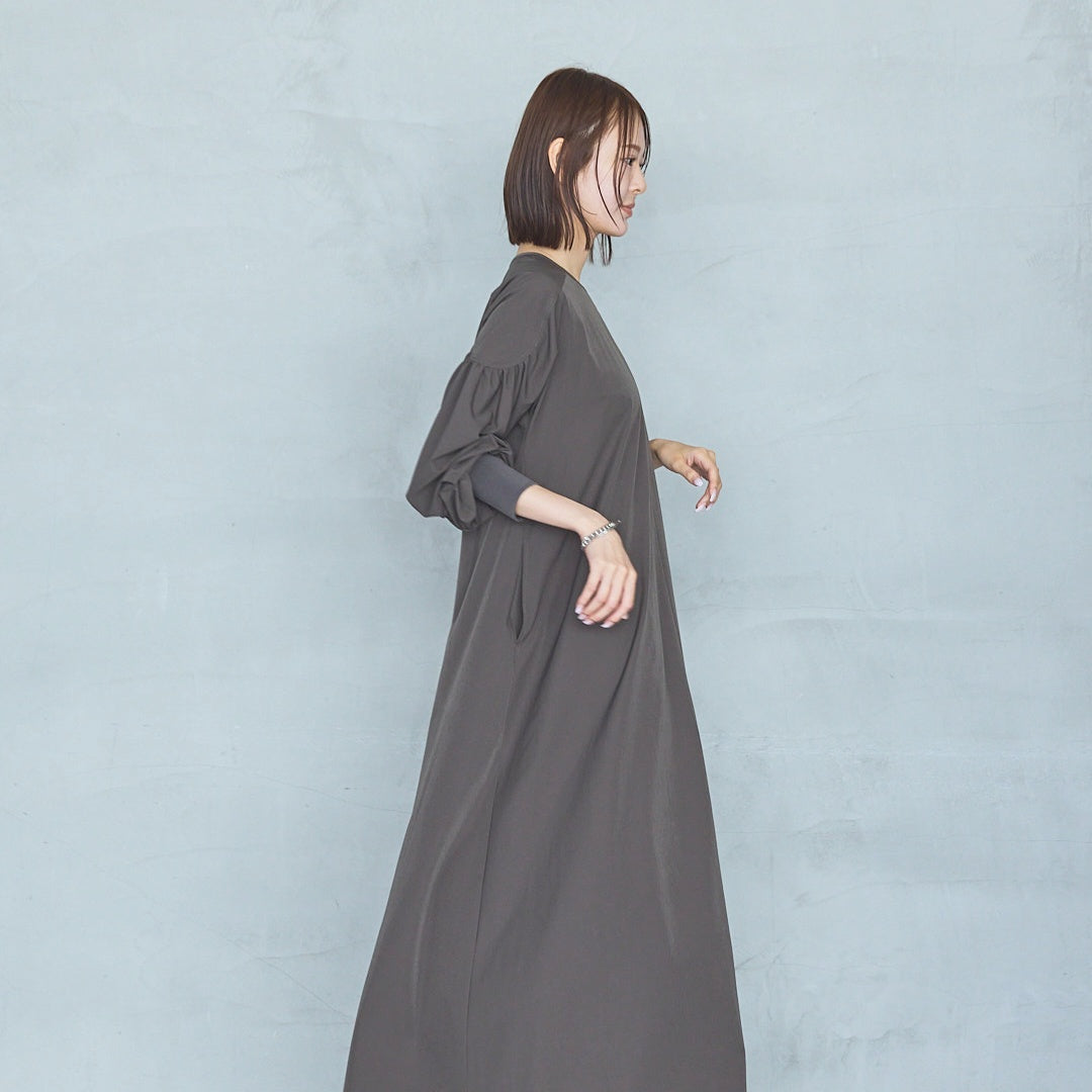 4-Way Stretch Curved Sleeve Onepiece