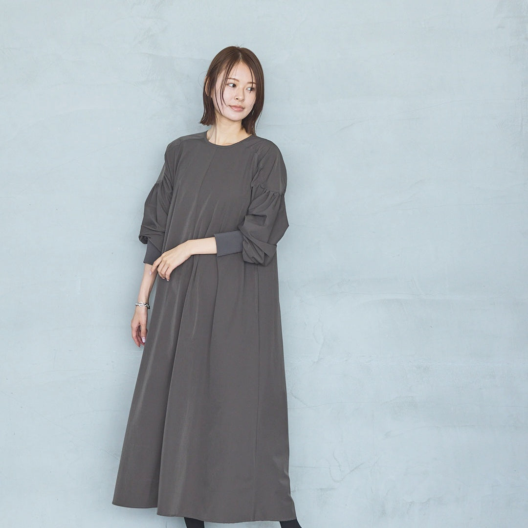 4-Way Stretch Curved Sleeve Onepiece
