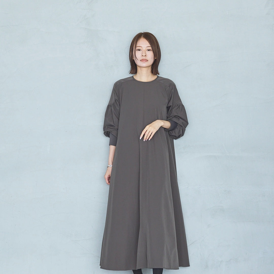 4-Way Stretch Curved Sleeve Onepiece