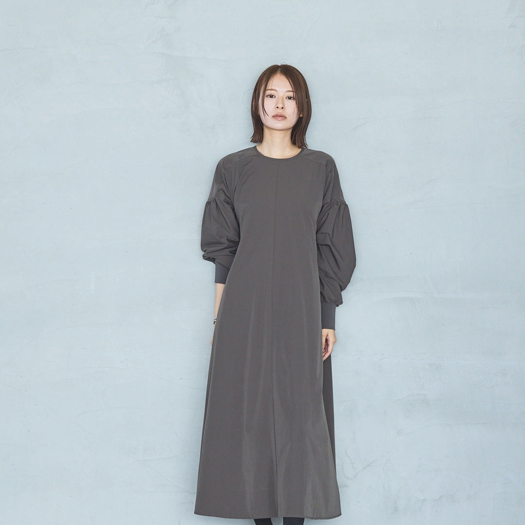 4-Way Stretch Curved Sleeve Onepiece