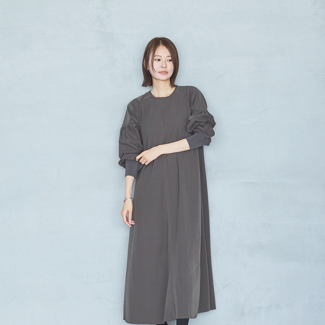 4-Way Stretch Curved Sleeve Onepiece
