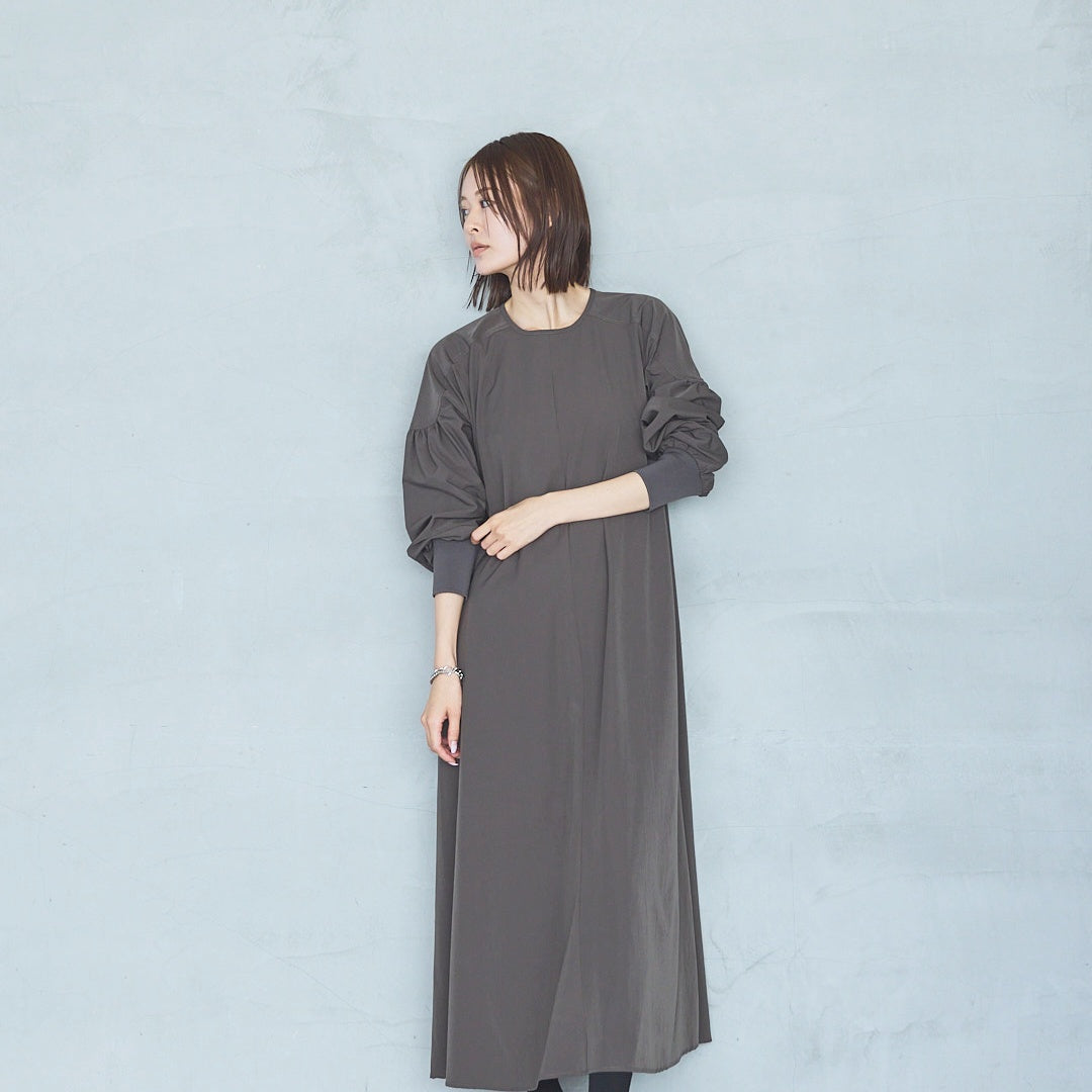 4-Way Stretch Curved Sleeve Onepiece