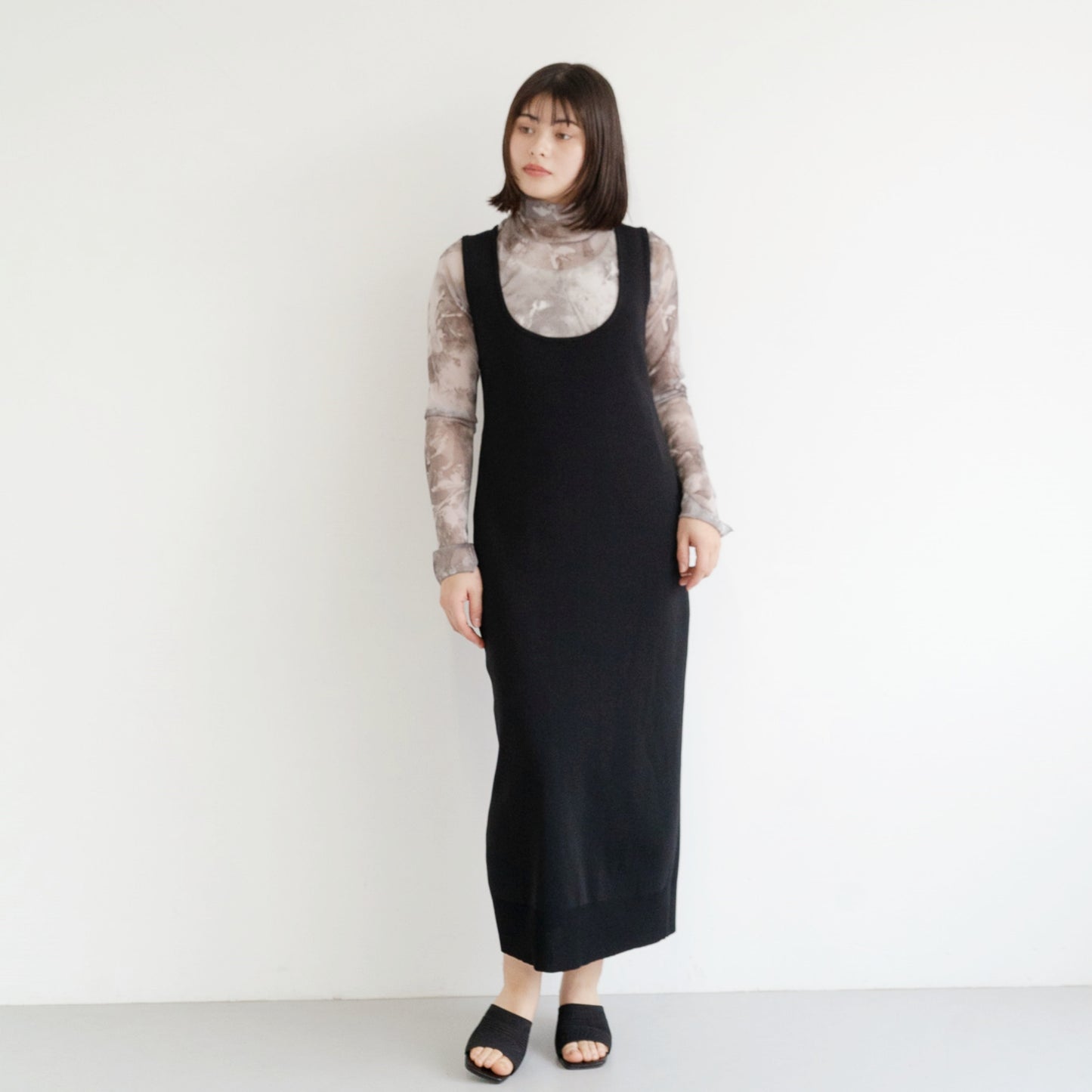 14G fine ribbed knitted dress