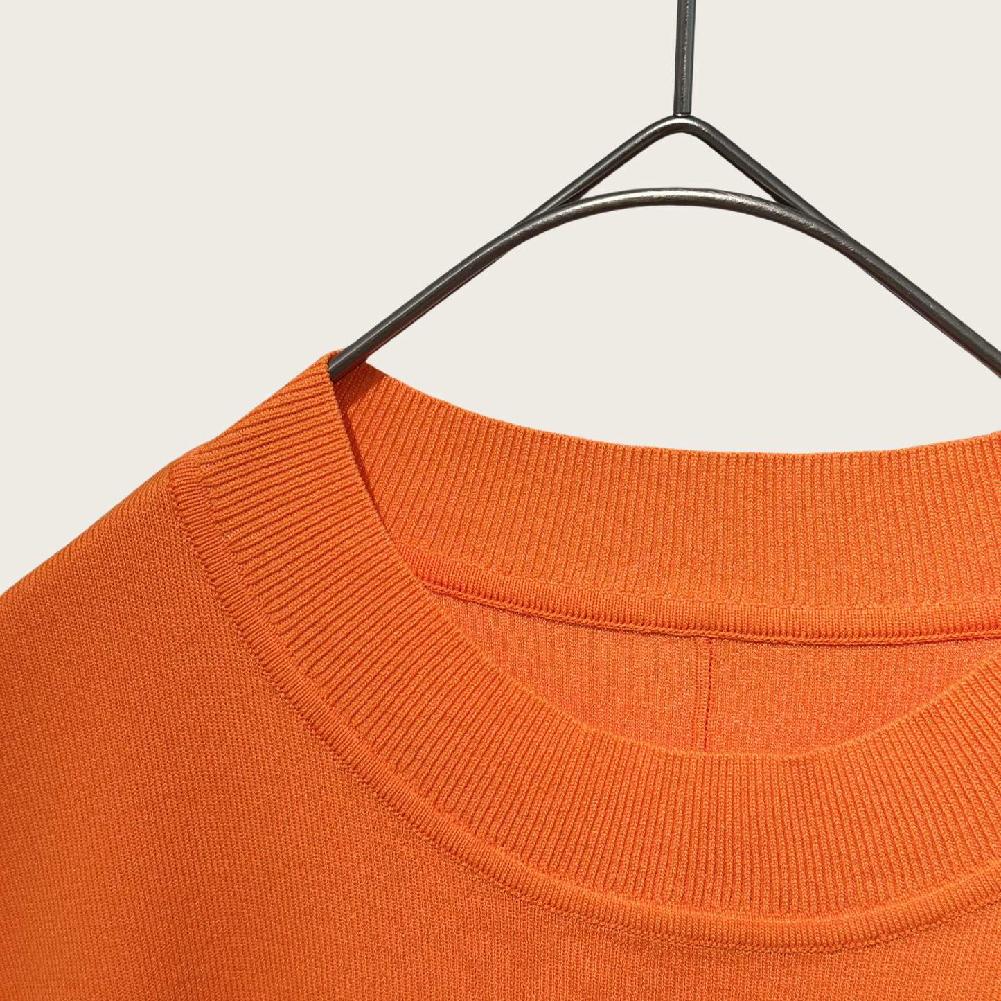 16G fine ribbed French sleeve knitted pullover