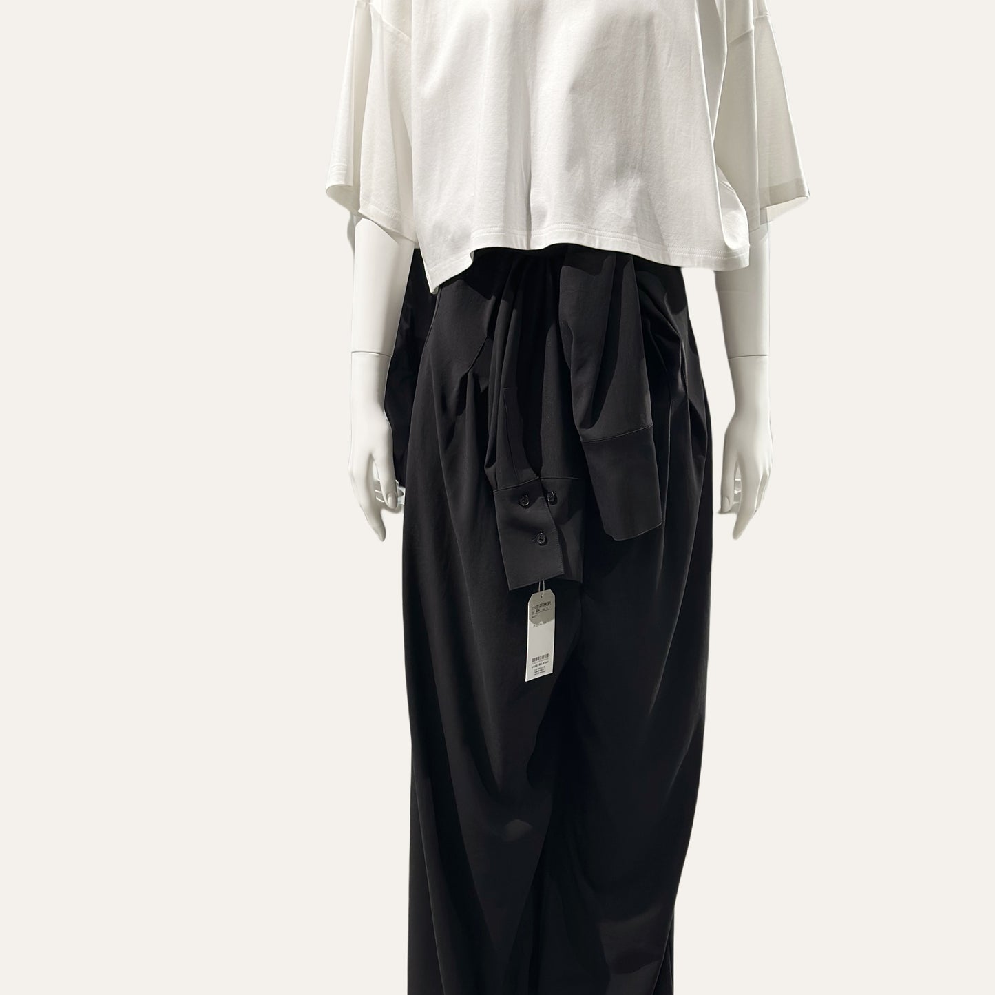 Waist-cinching jumpsuit