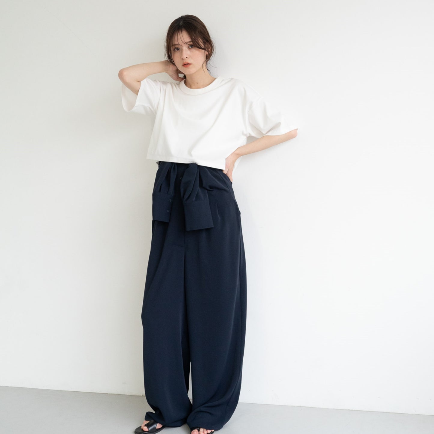 Silk-mix smooth fabric pullover T-shirt