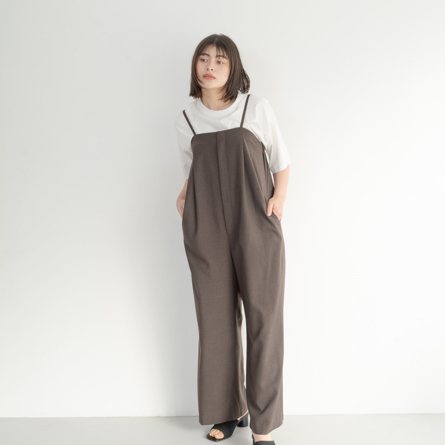 Silk-mix smooth fabric pullover T-shirt