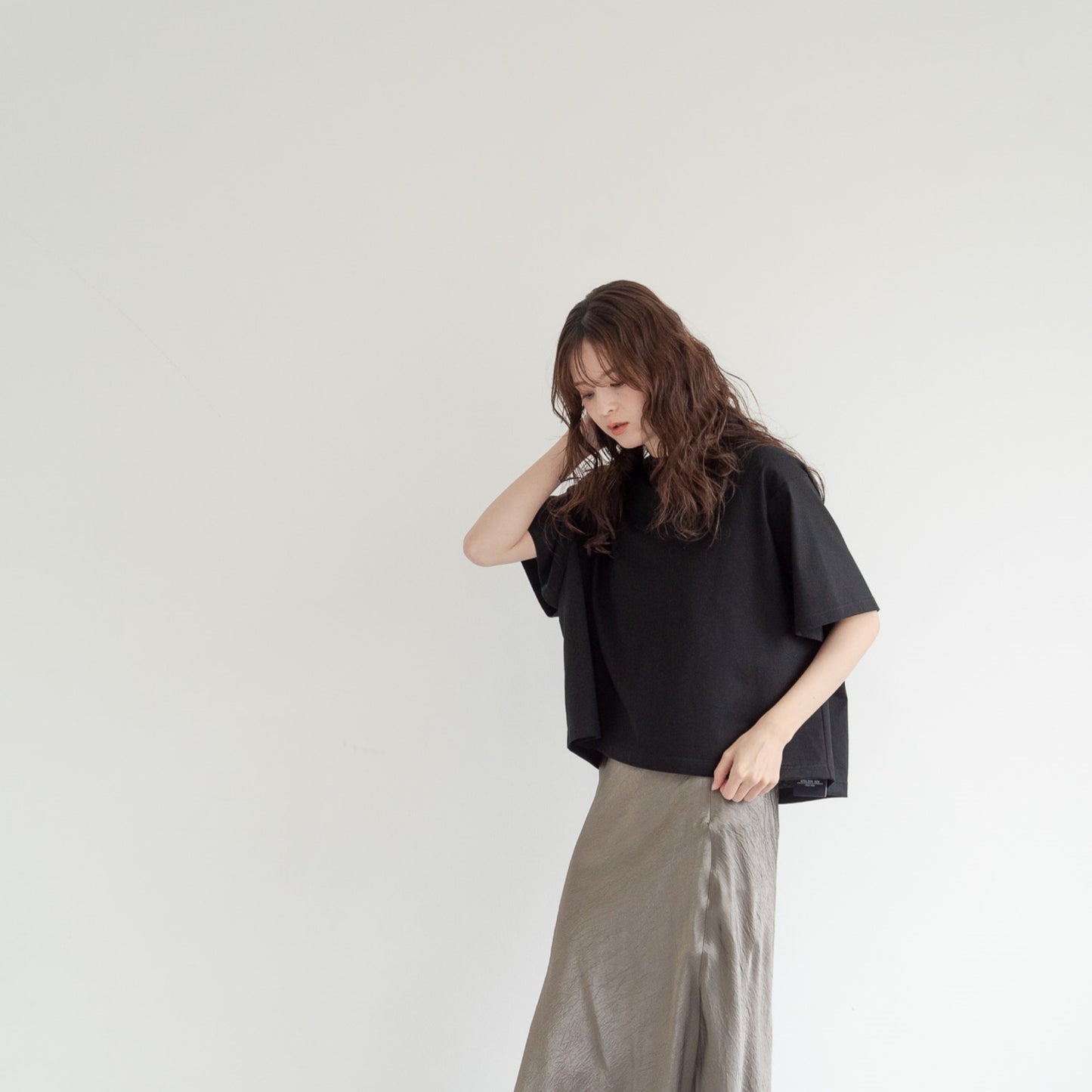 Compression casual oversized pullover T-shirt.