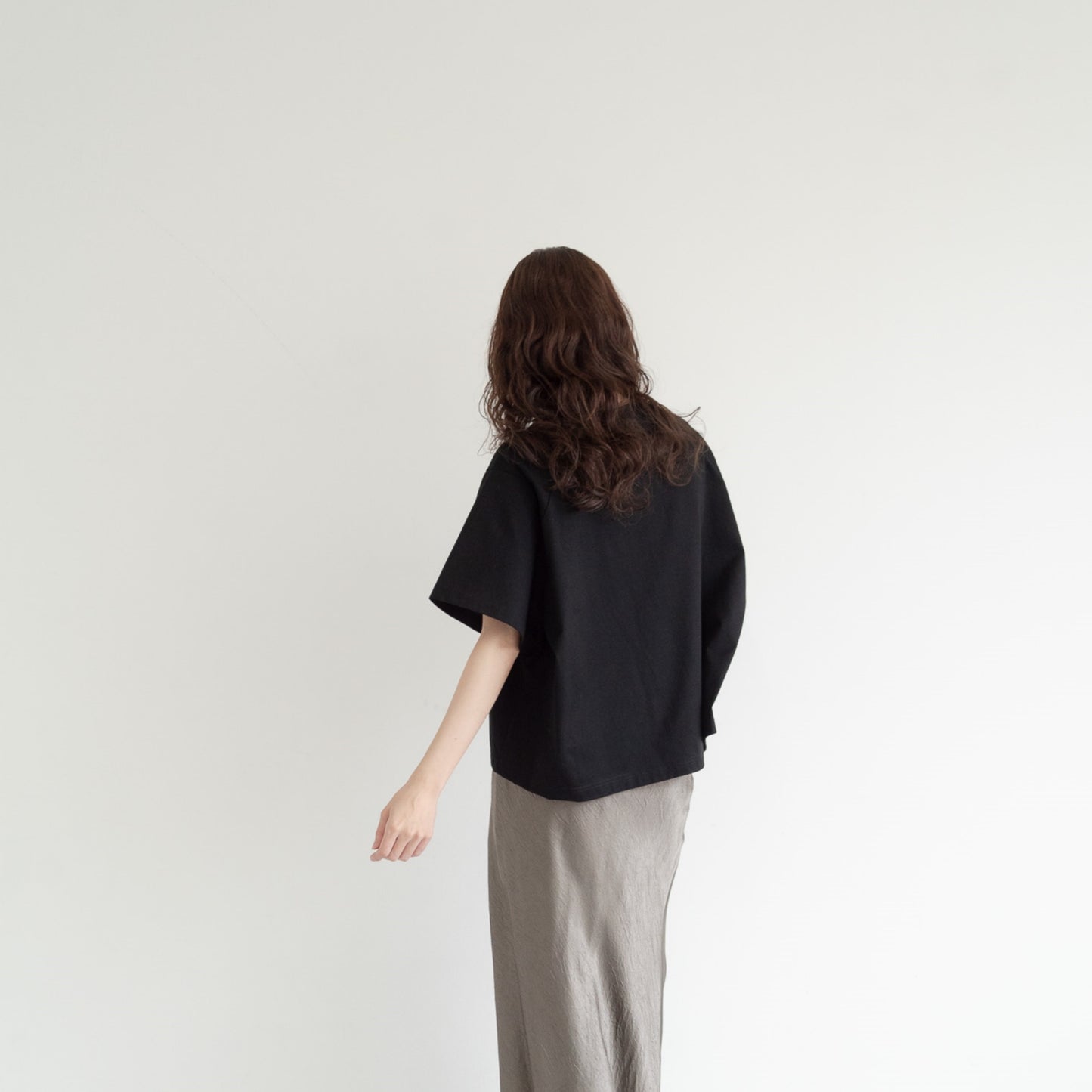 Compression casual oversized pullover T-shirt.