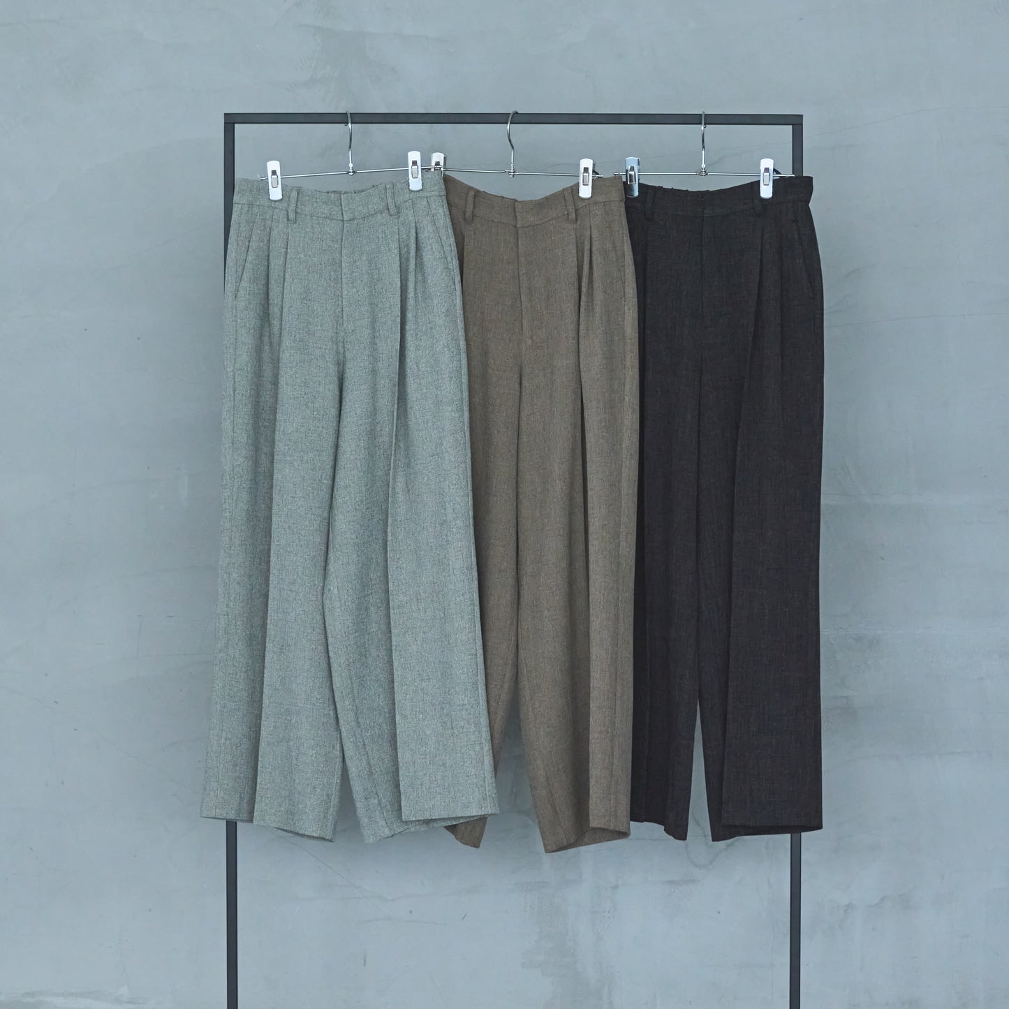 Polyester Stretch Mannish Tucked Pants