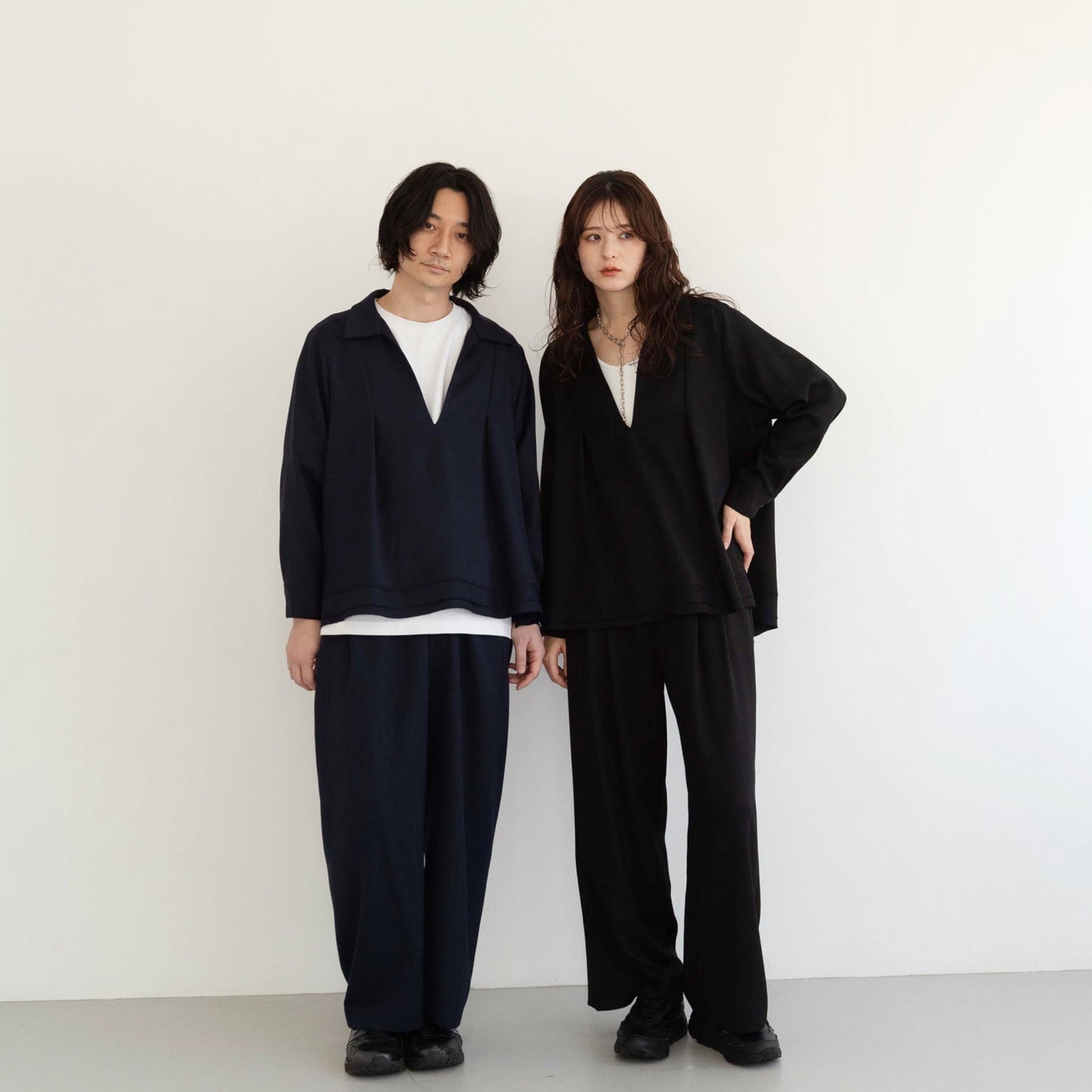 Japanese fabric Alicia Lino captain deep V-neck shirt