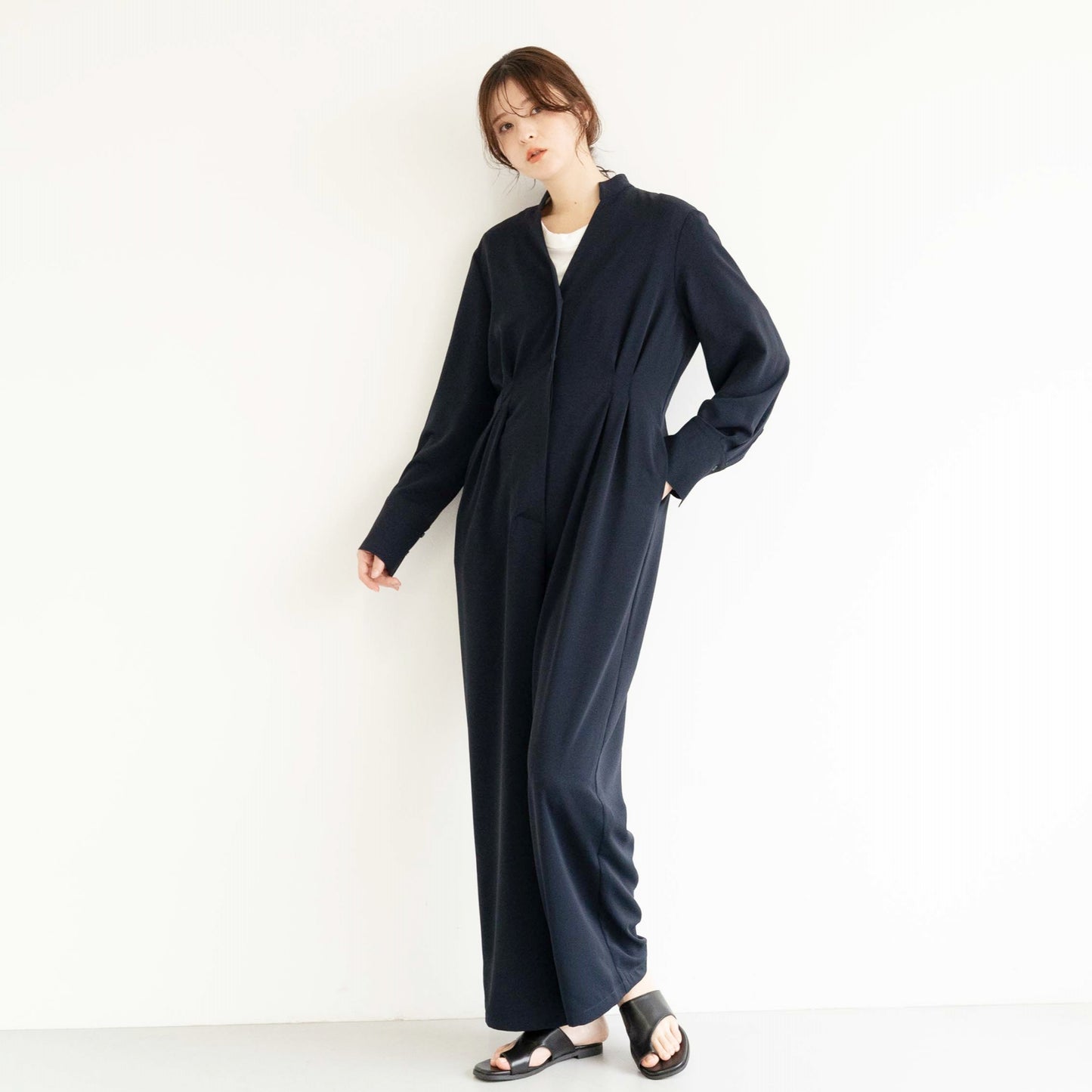 Waist-cinching jumpsuit