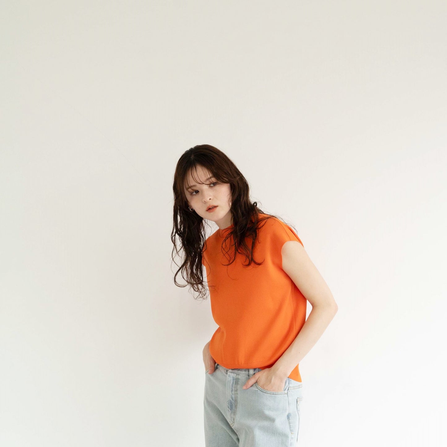 16G fine ribbed French sleeve knitted pullover
