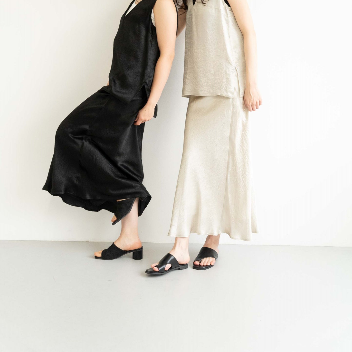 Acetate vintage satin slightly flared hem long skirt