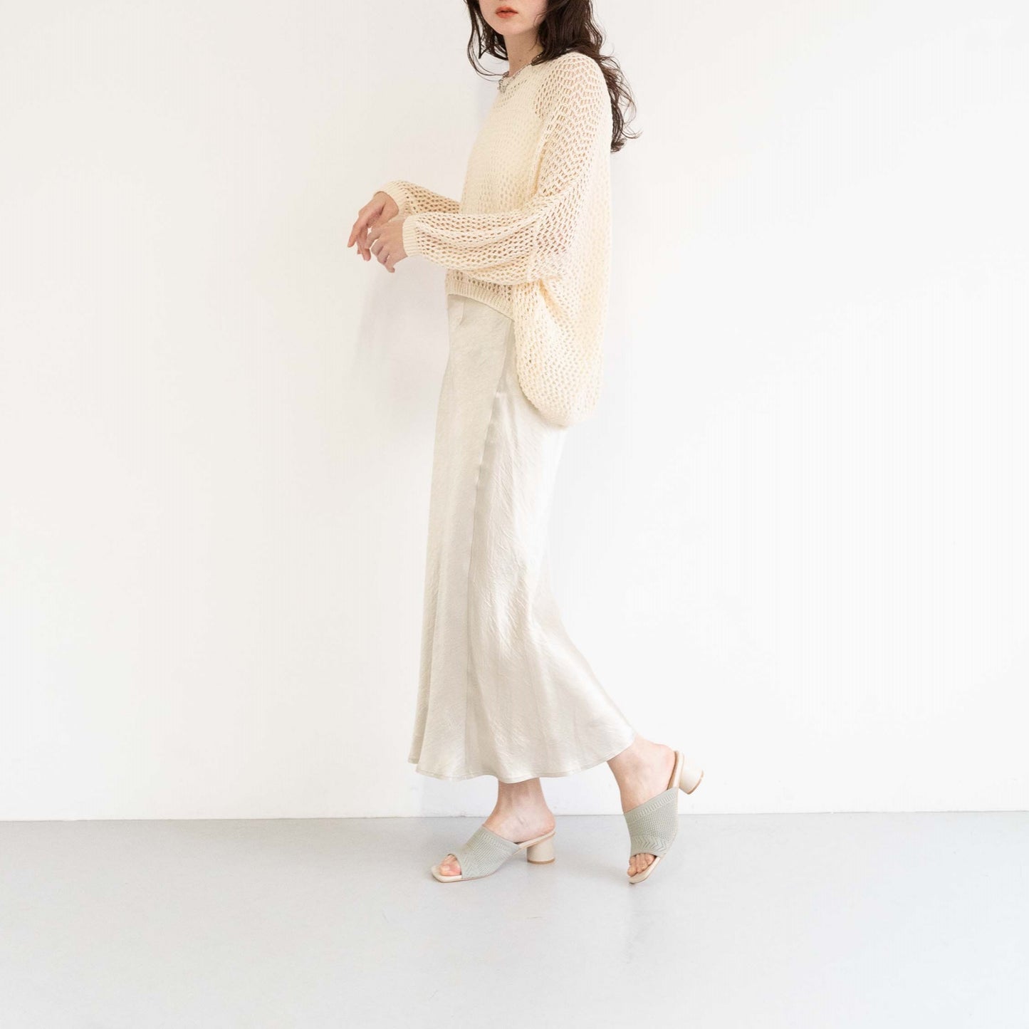 Acetate vintage satin slightly flared hem long skirt