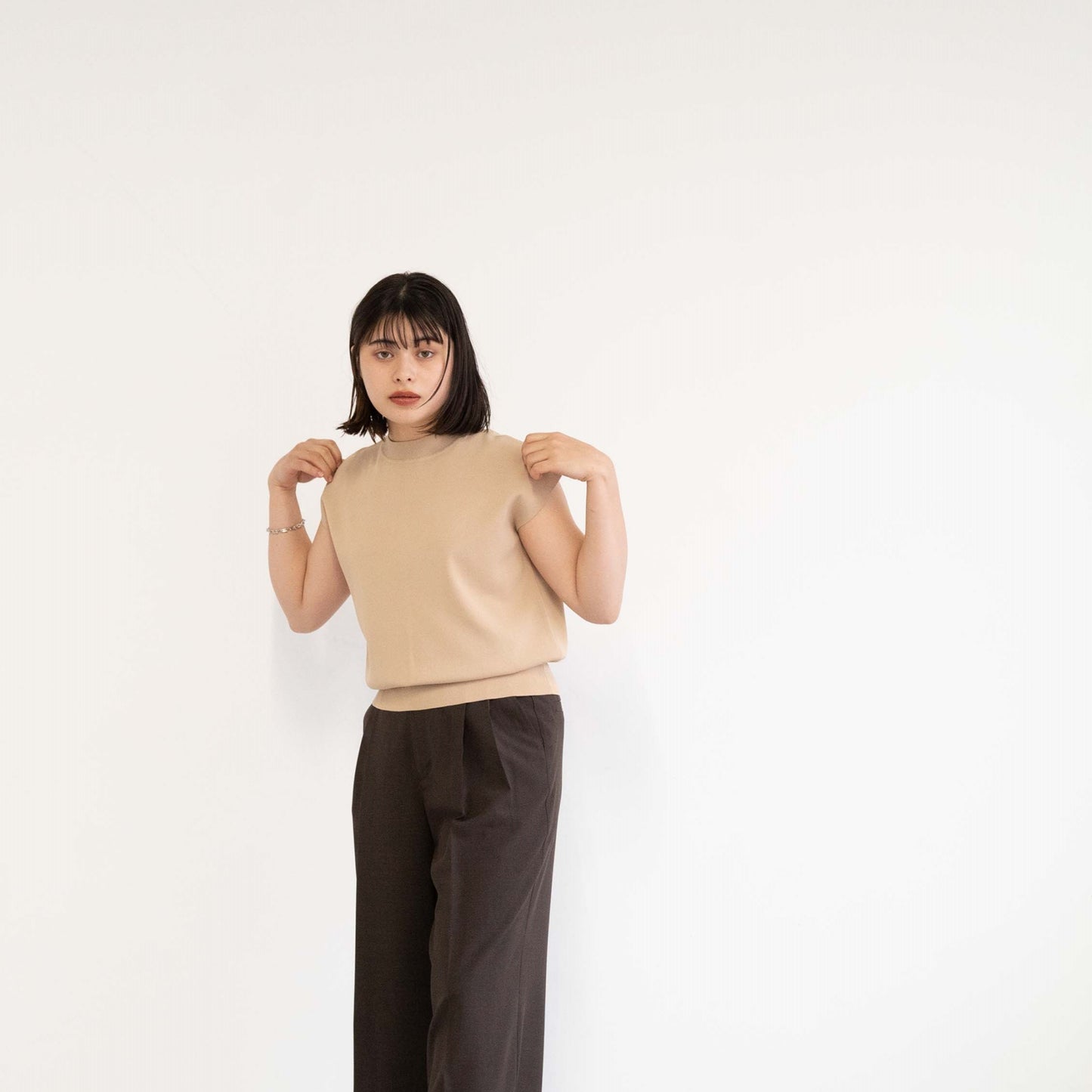 16G fine ribbed French sleeve knitted pullover