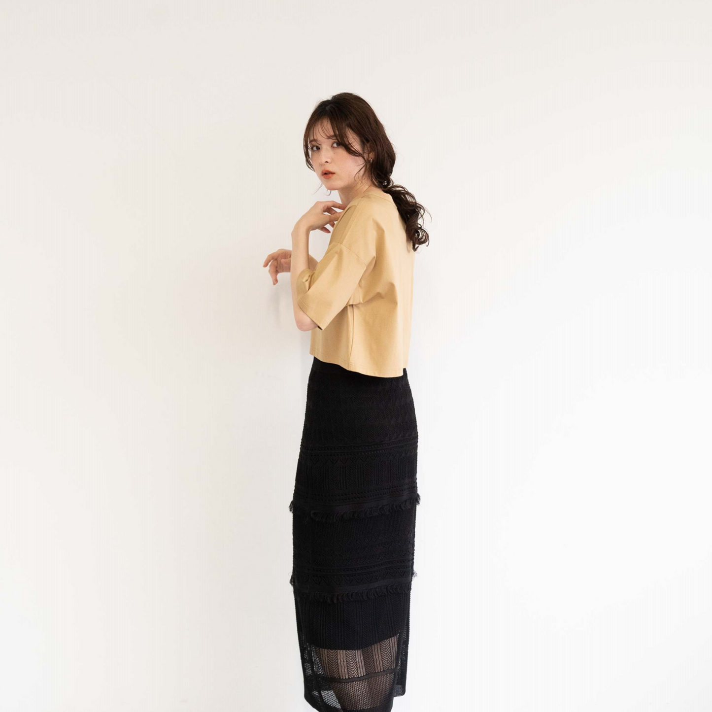 Silk-mix smooth fabric pullover T-shirt