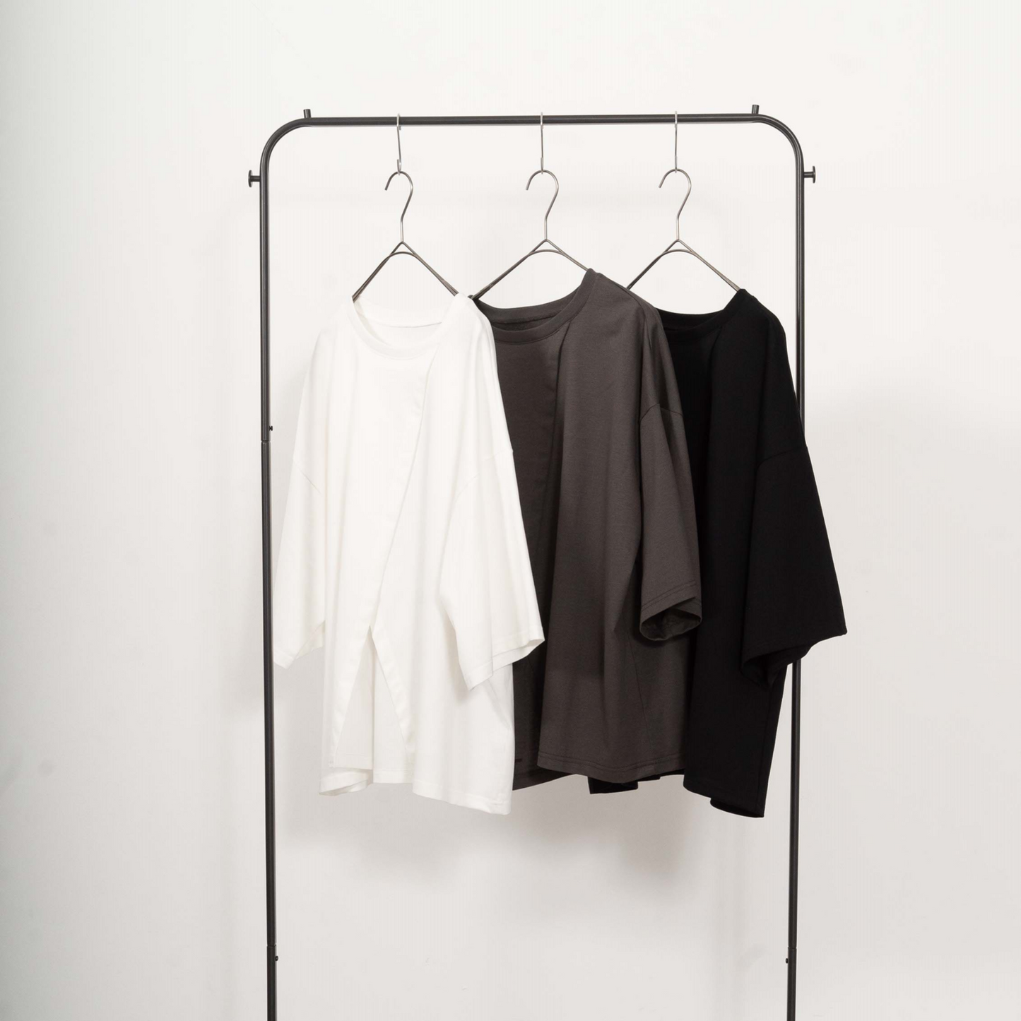 Compression front-slit pullover T-shirt