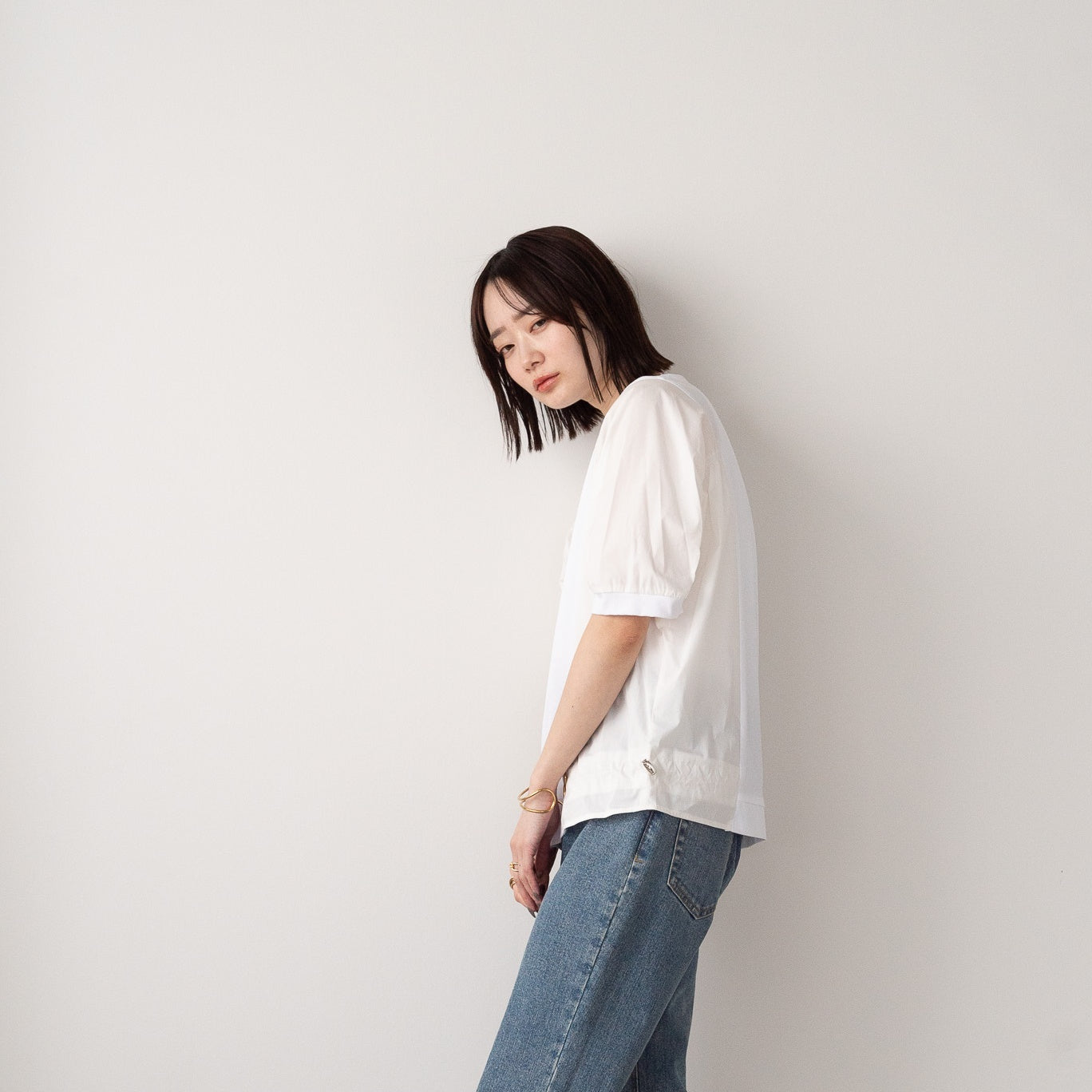 Mixed Fabric Gathered Pullover