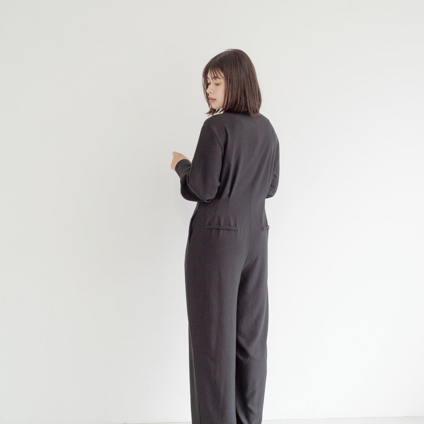 Waist-cinching jumpsuit